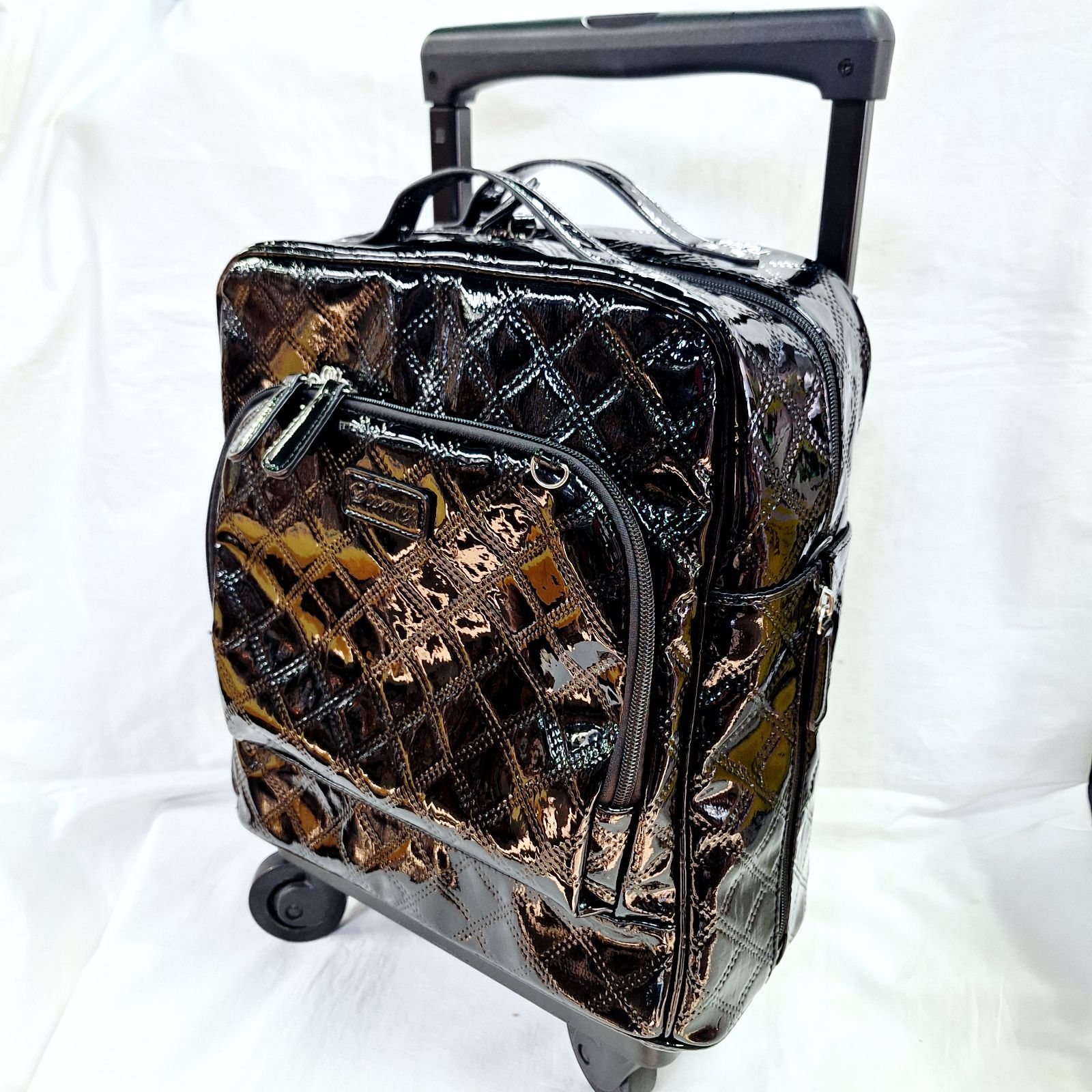 中古☆チャームなし スワニー キャリーバッグ エナメル キルティング