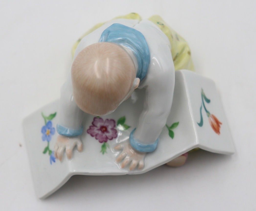 マイセン MEISSEN ヘンチェル人形 本を見る子供 150周年記念 フィギュ