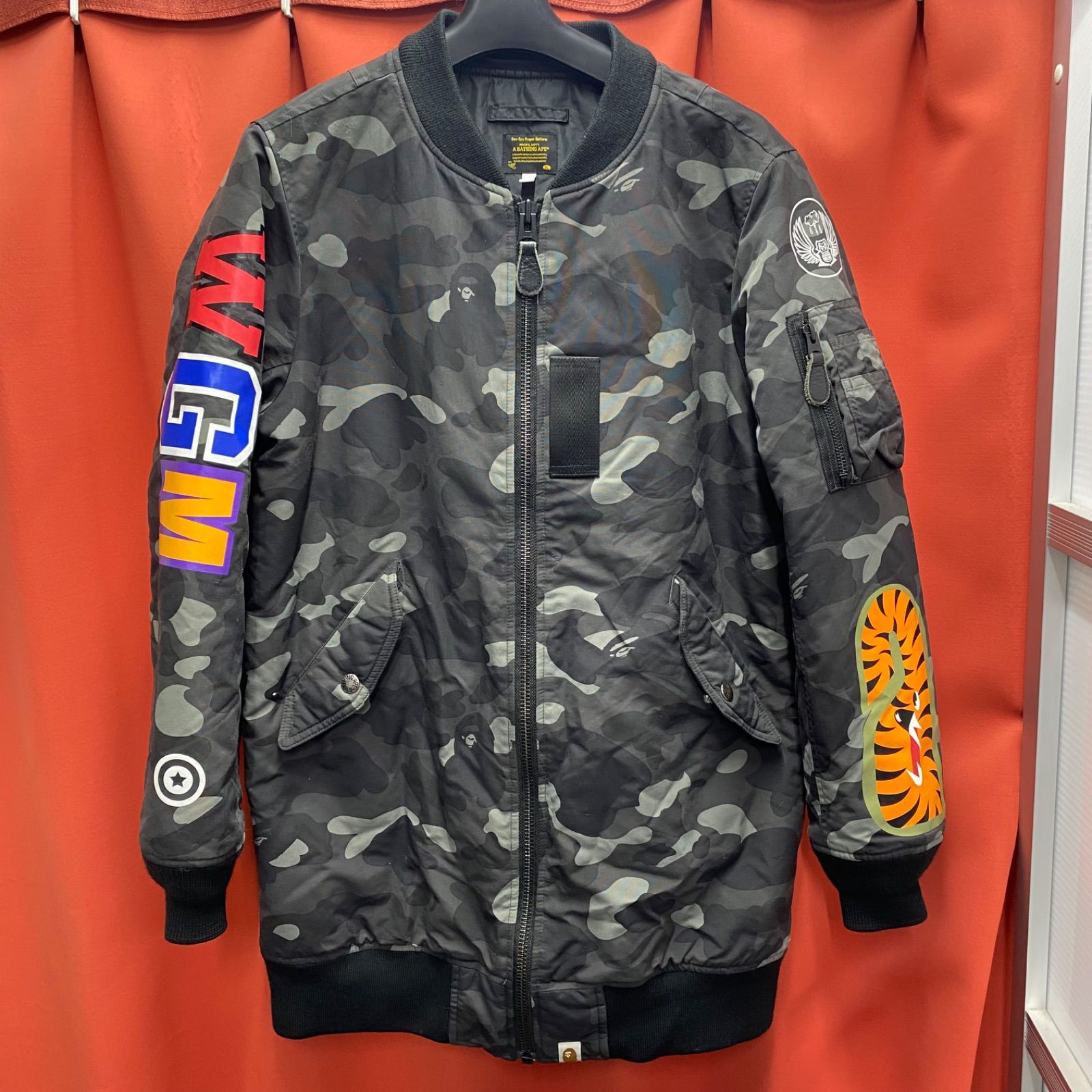 よっしー様　A BATHING APE MA-1 ジャンパー ブルゾン ワッペン A BATHING APE アベイシングエイプ XS フライトジャケット MA-1