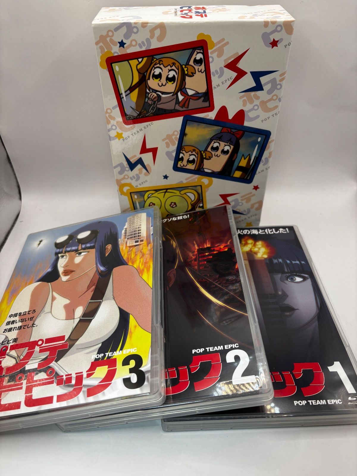 中古】ポプテピピック Blu-ray 全3巻セット【とらのあな特典：全巻収納 