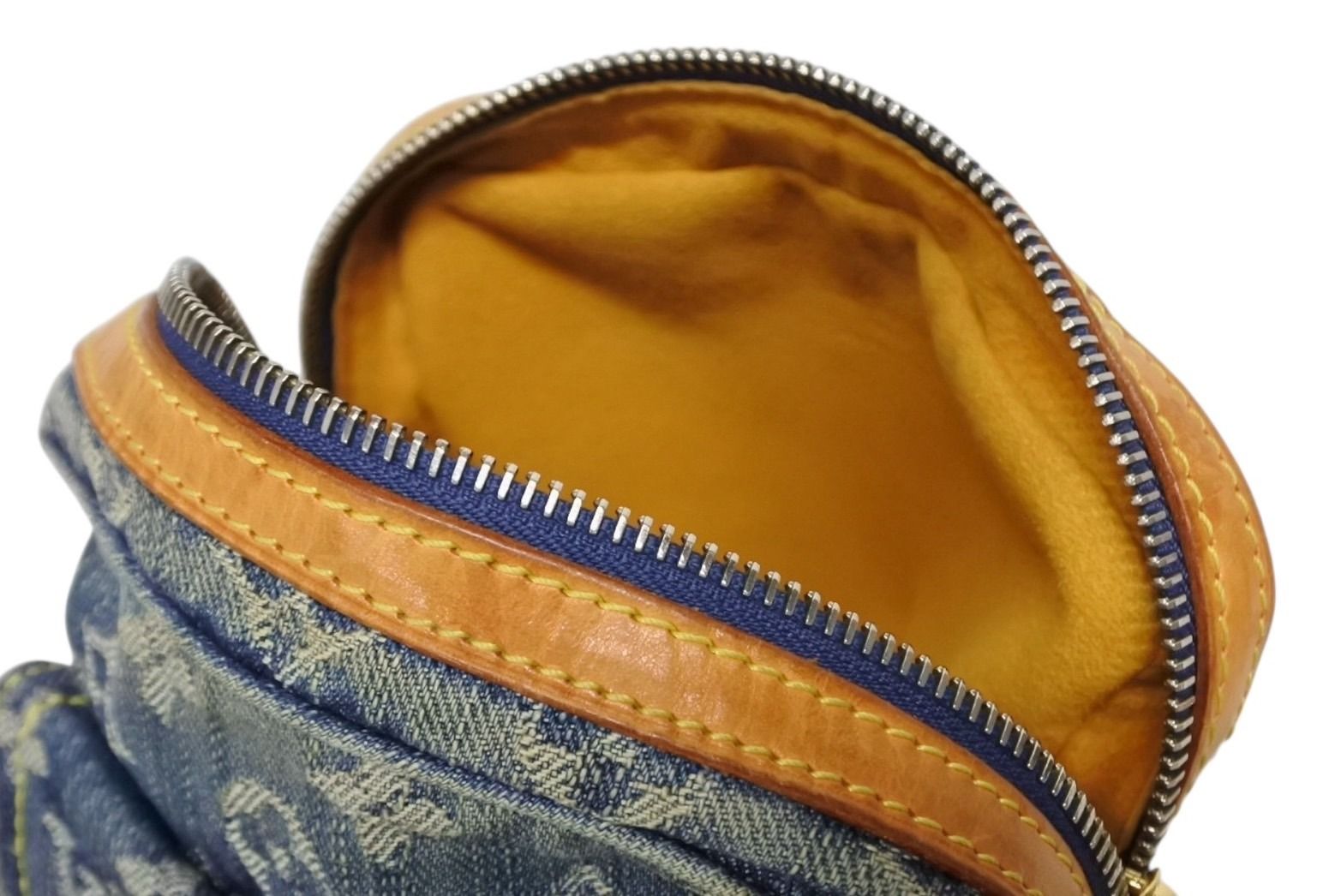 LOUIS VUITTON ルイヴィトン カメラバッグ ショルダーバッグ モノグラムデニム M95348 ブルー ゴールド金具 美品 中古 4c072485 LOUIS VUITTON - ルイヴィトン モノグラム デニム カメラバッグ M95348