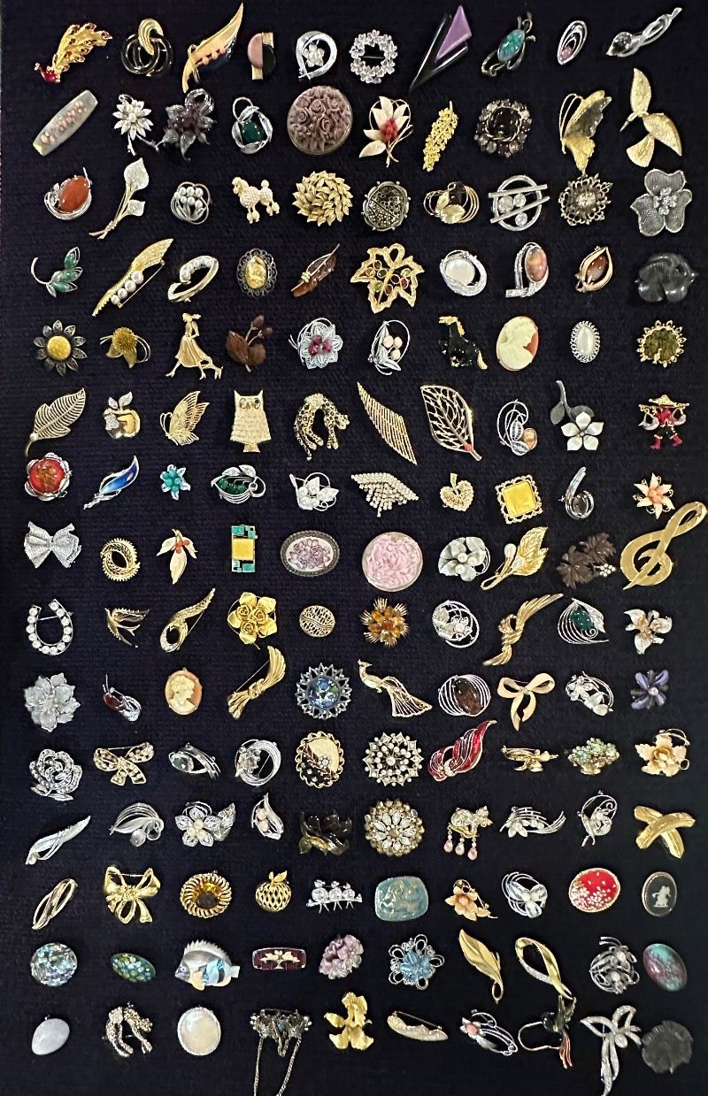 vintage】ブローチ 大量 150点+おまけ まとめ売り vintage】ブローチ