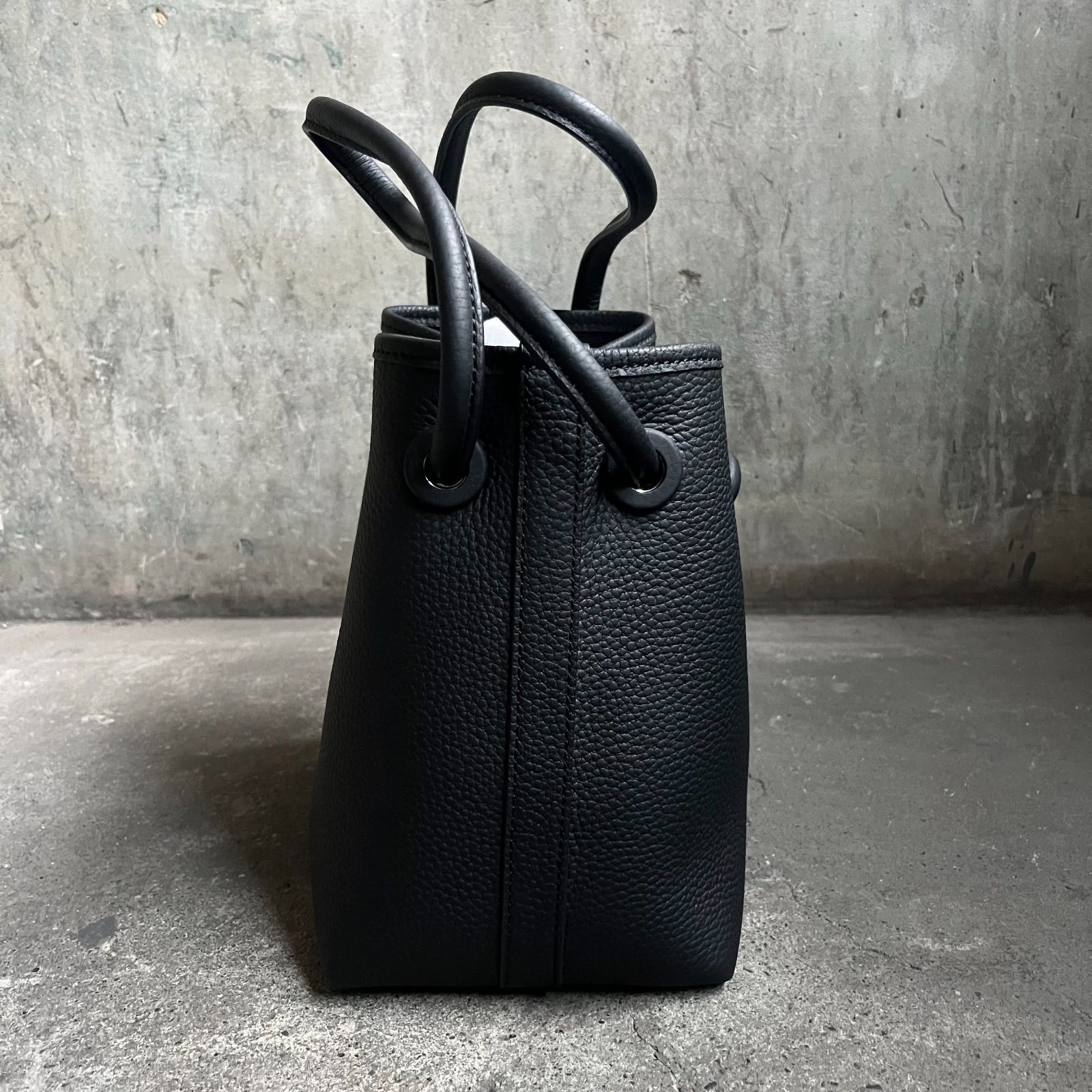 VASIC BOND MINI ハンドバッグ レザー ヴァジック ボンドミニ VC-3511