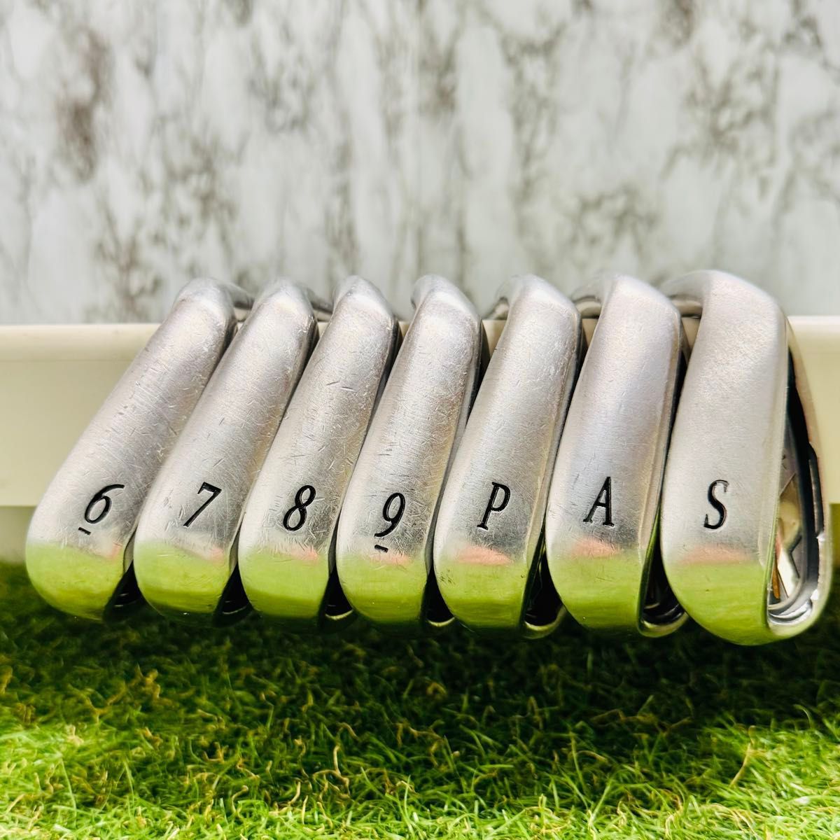 良品】10代目ゼクシオ XXIO10 メンズアイアンセット 7本 カーボン R