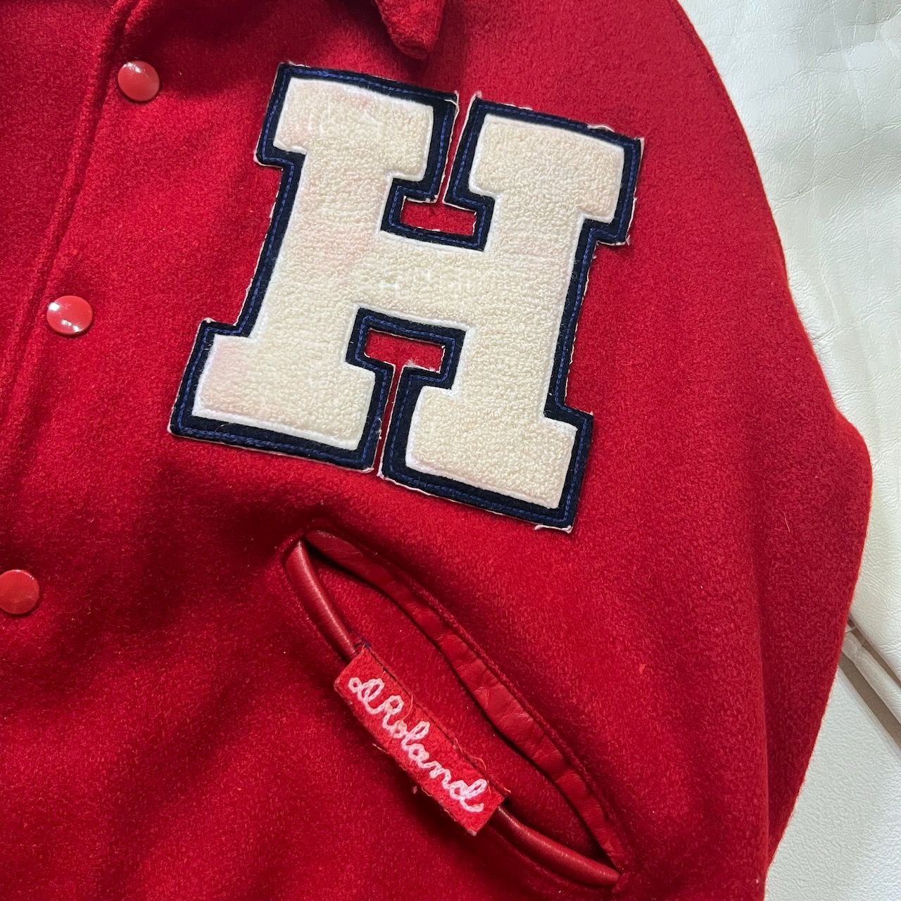 90s USA HOWE 胸刺繍ワッペン スタジャン ハウ レッド ホワイト 46 