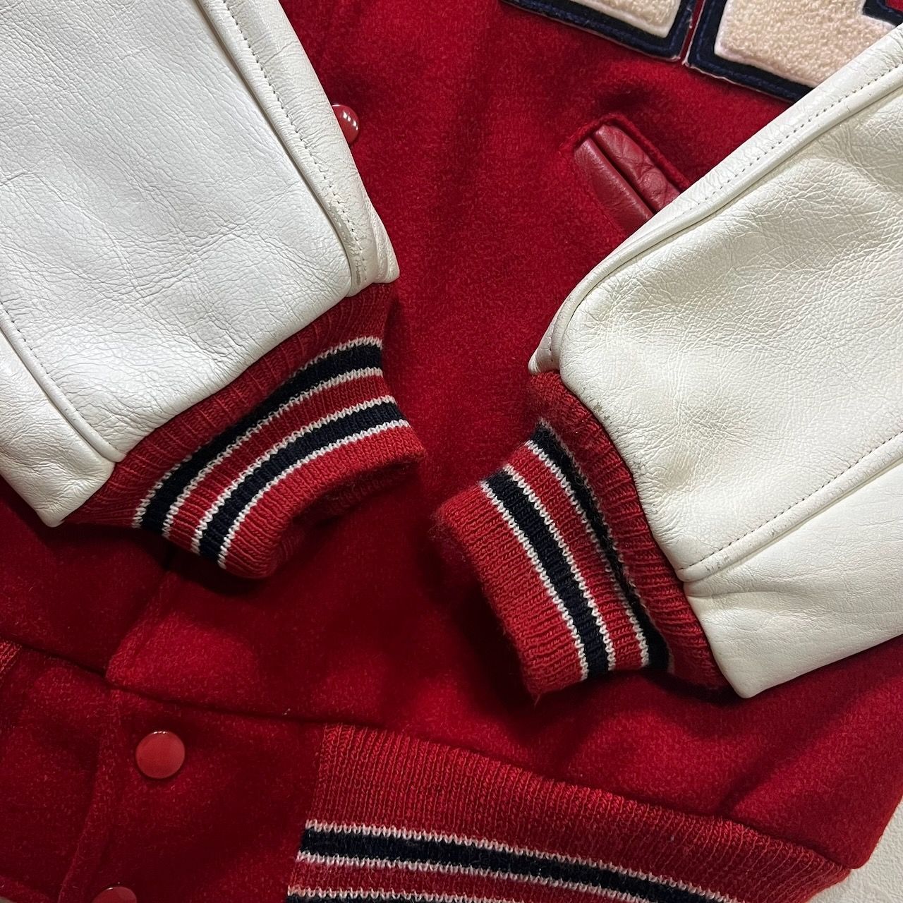 90s USA HOWE 胸刺繍ワッペン スタジャン ハウ レッド ホワイト 46 