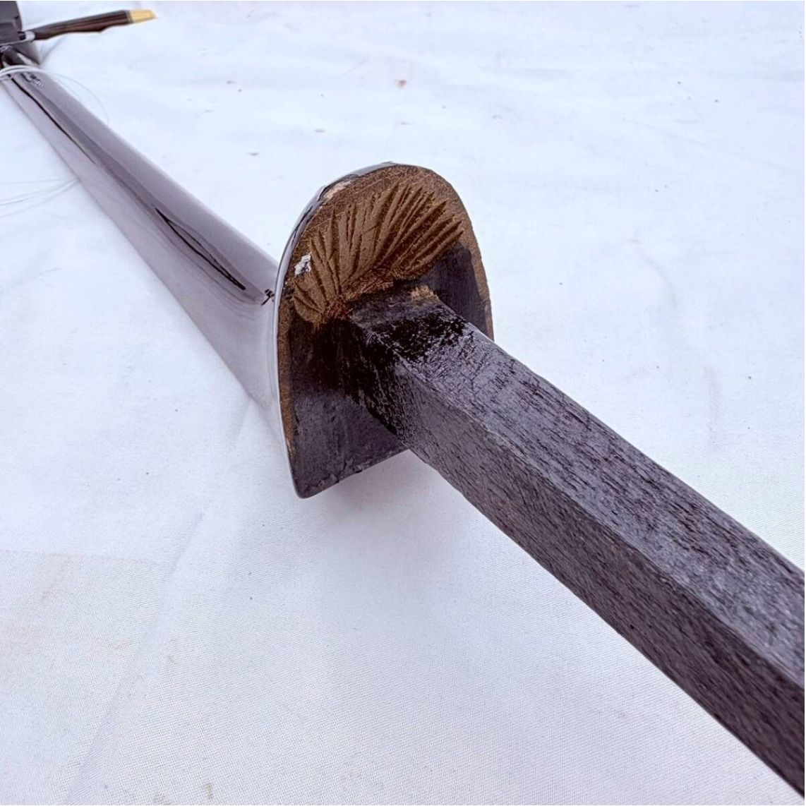 三線（人工皮）ハードケース付き現状品／重量369g／銘あり - メルカリ