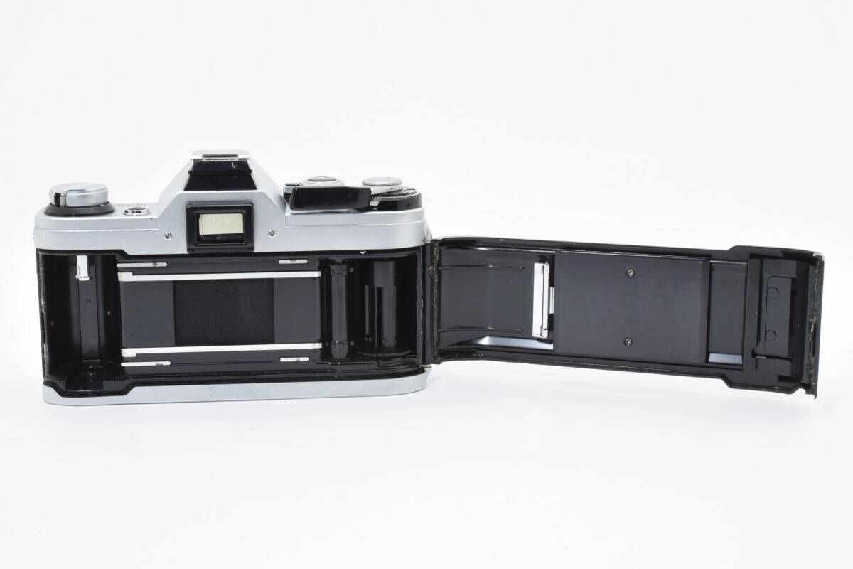 【完動美品】キャノンAE-1 シルバー & FD50mm f1.8 380369 Amazon | Canon AE-1 35mmフィルムカメラ 50mm 1:1.8レンズ付き