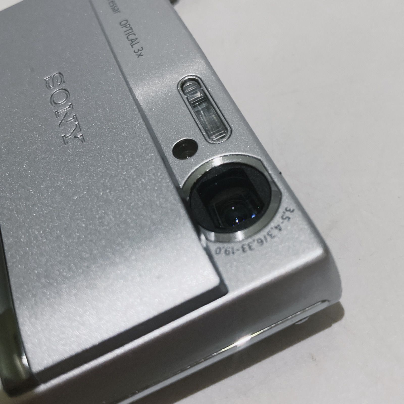 美品】SONY Cyber-shot DSC-T9 シルバー コンパクトデジタルカメラ