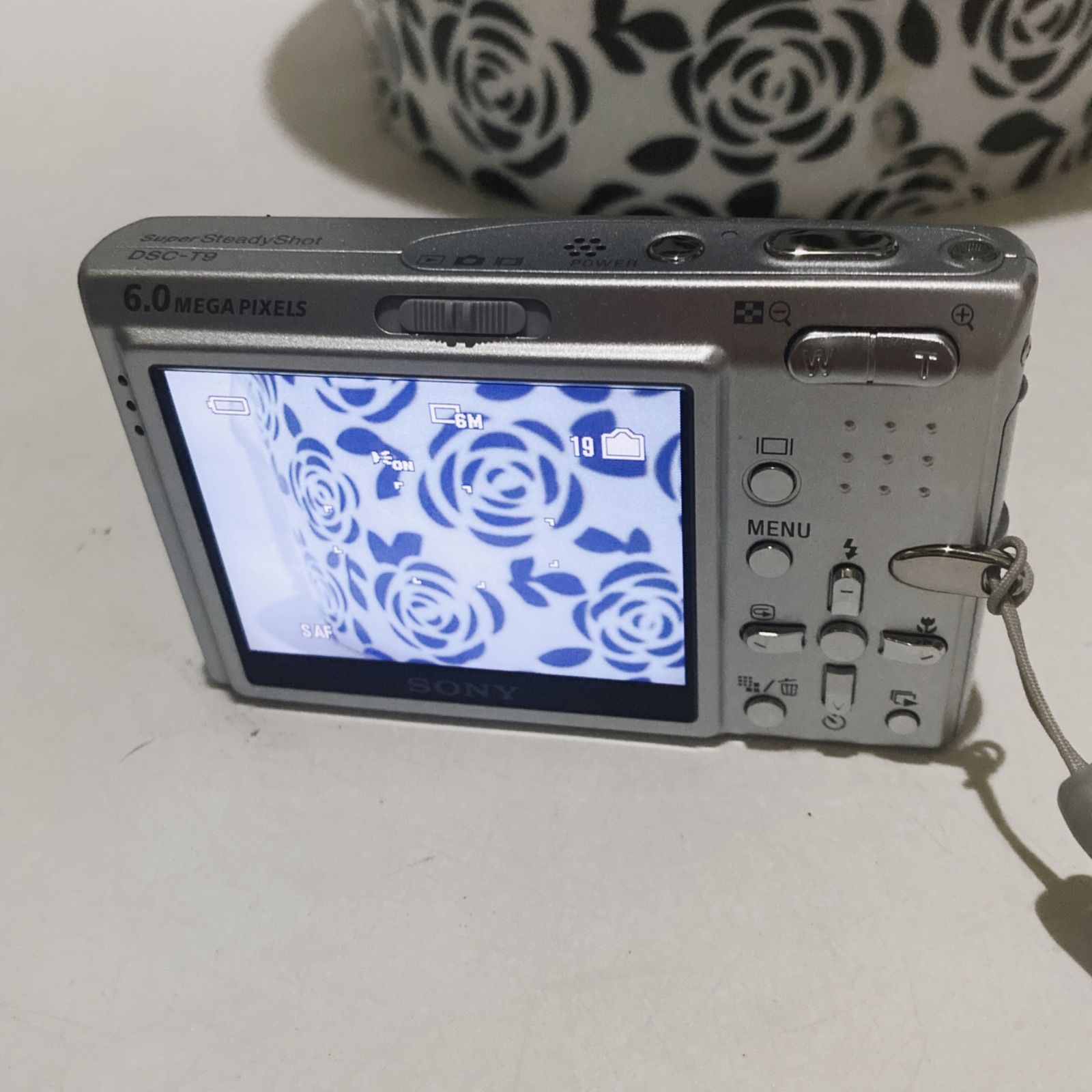 美品】SONY Cyber-shot DSC-T9 シルバー コンパクトデジタルカメラ
