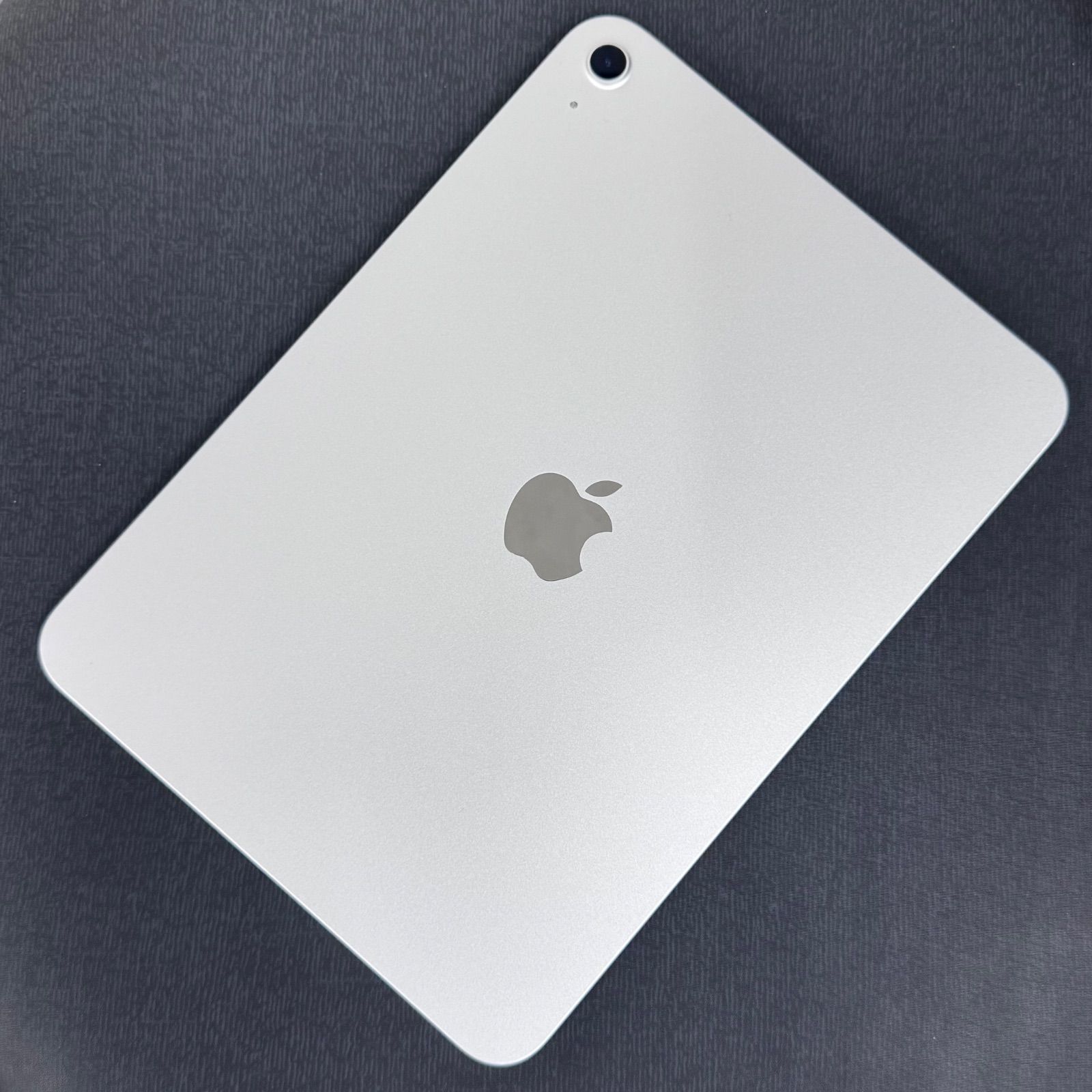 iPad 第11世代 Wi-Fi 128GB シルバー MD3Y4J/A - メルカリ