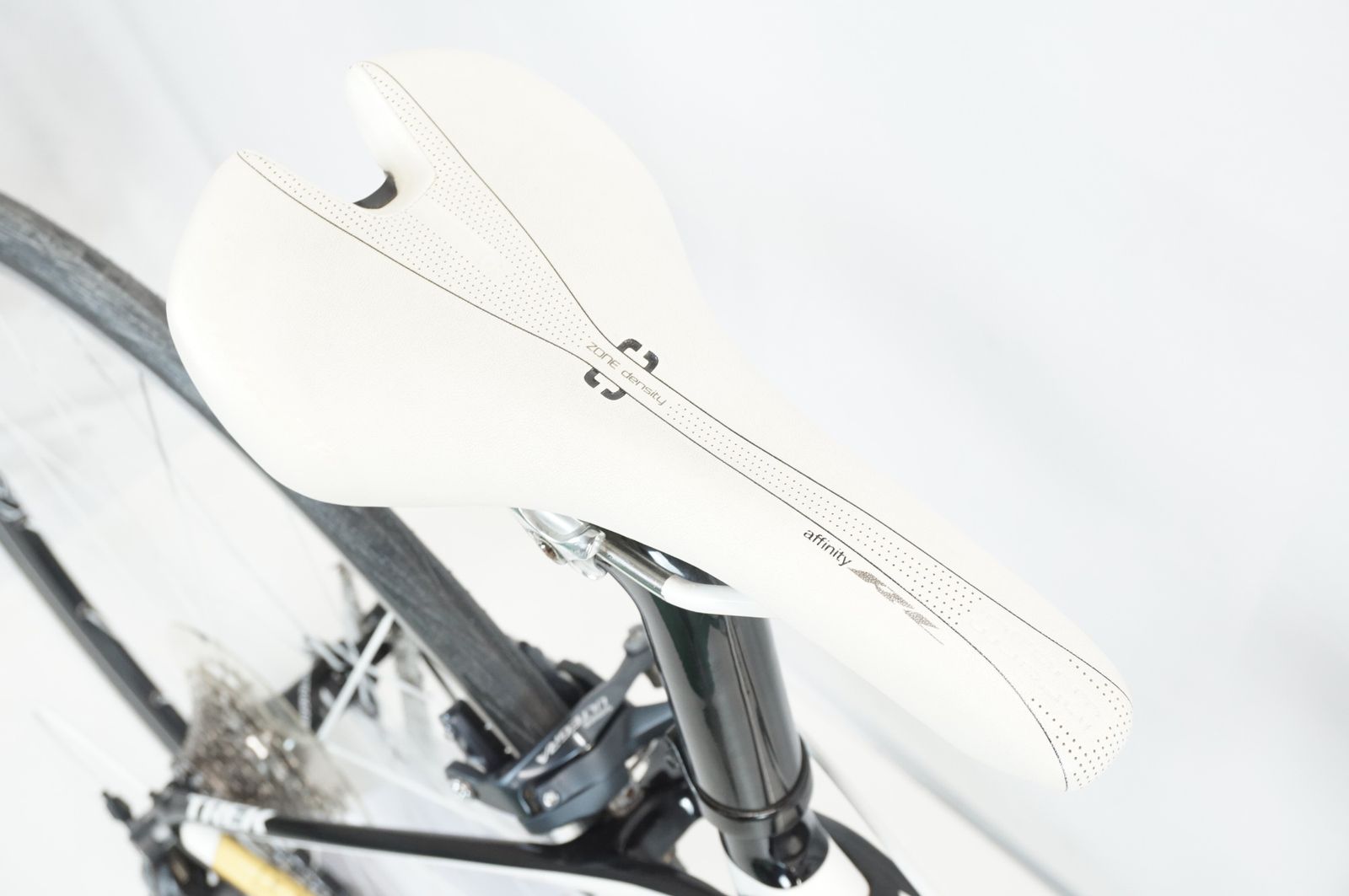 TREK 「トレック」 DOMANE 6.2 2013年モデル ロードバイク 
