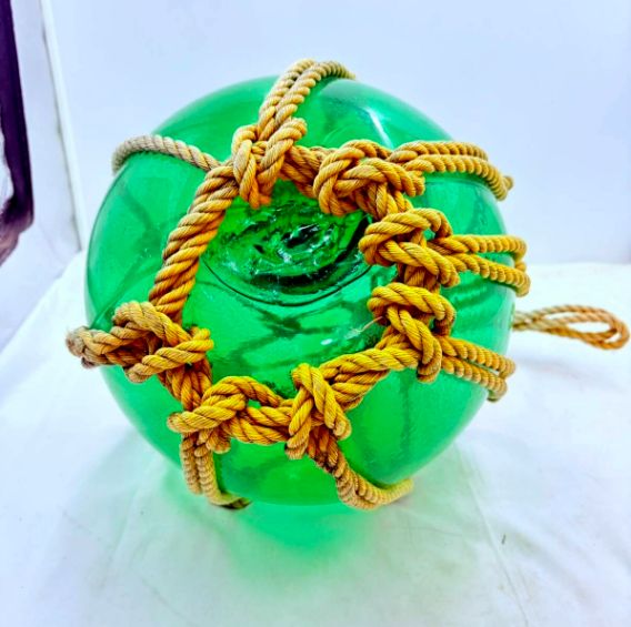 昭和レトロ ガラス浮き玉 約30cm グリーン 網付き 漁具 ビン玉