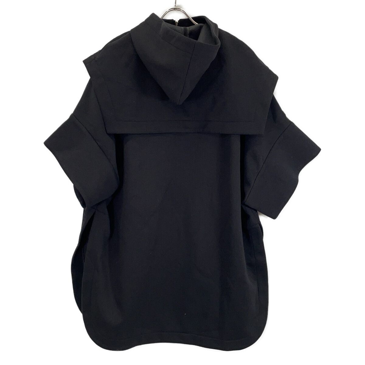 ADORE ミディボンディングポンチョジャケット ADORE アドーア 531-1250906 ﾌﾞﾗｯｸ ﾐﾃﾞｨﾎﾞﾝﾃﾞｨﾝｸﾞﾎﾟﾝﾁｮｼﾞｬｹｯﾄ 38
