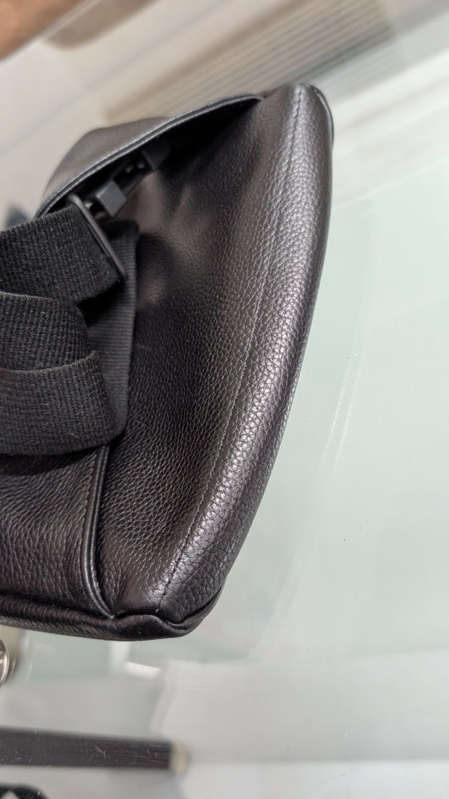 LONGCHAMP ロンシャン レザー ボディーバッグ ウエストポーチ フランス