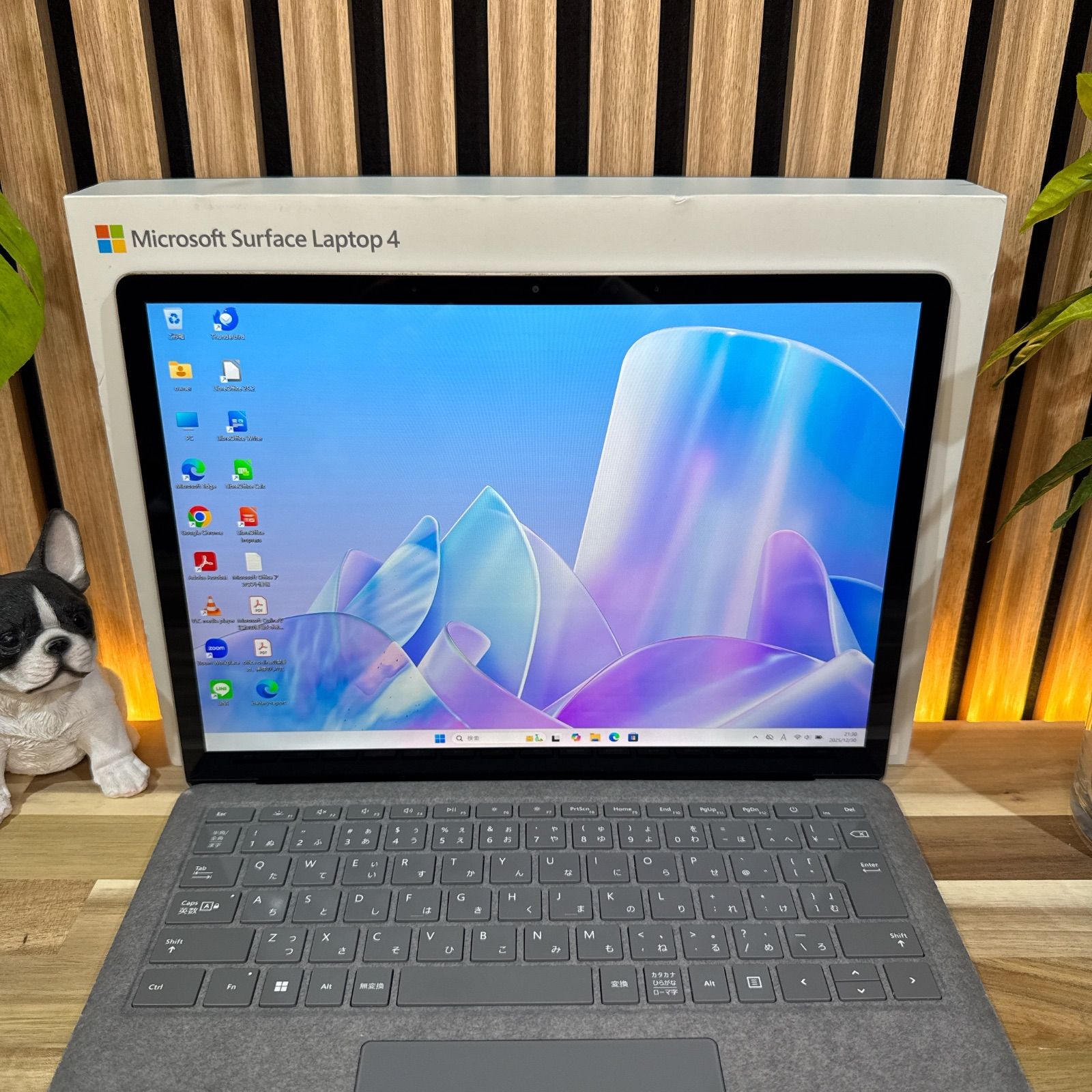 公式ショップ限定価格❣️/ おすすめ《タッチパネル式》Surface Laptop
