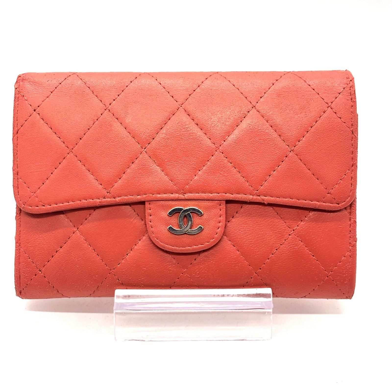 H*i様 CHANEL グリーン ラムスキン マトラッセ 二つ折り財布 コンパク