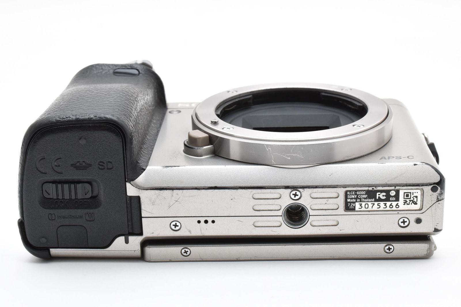 ソニー SONY α6000 ボディ シルバー ≪S数37,000回 動作光学良好