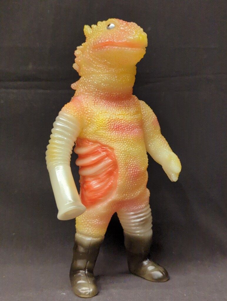 ヤモマーク ヤモマークの大怪獣シリーズ ヤモバズーカ 蓄光　ソフビ ヤモマーク ヤモマーク 大怪獣シリーズ ヤモバズーカ (蓄光成型/ピンク