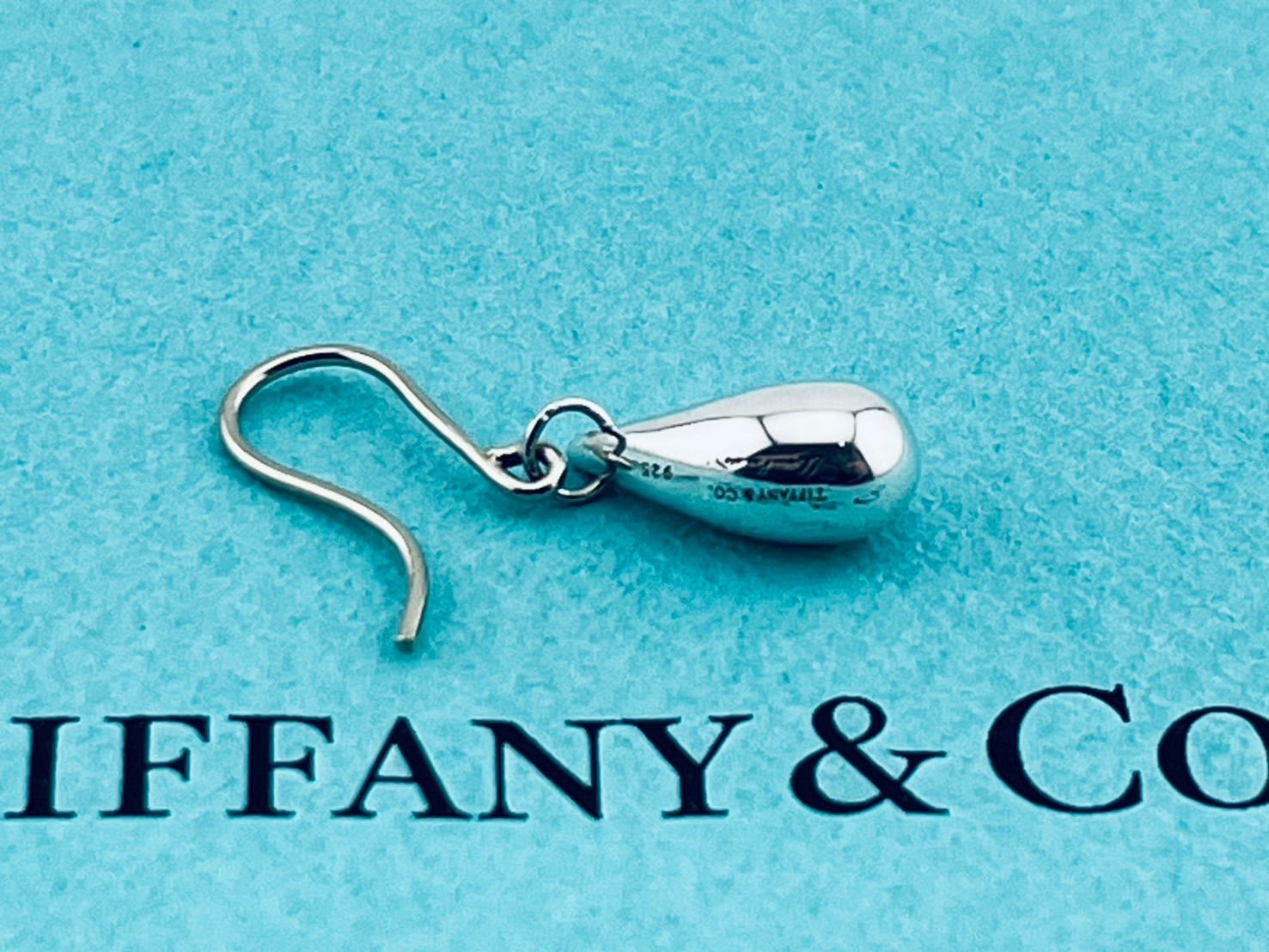 Tiffany & Co. シルバー925 ピアス（片耳） a194 送料無料 美品 Tiffany&Co. ティファニー ティアドロップ エルサ