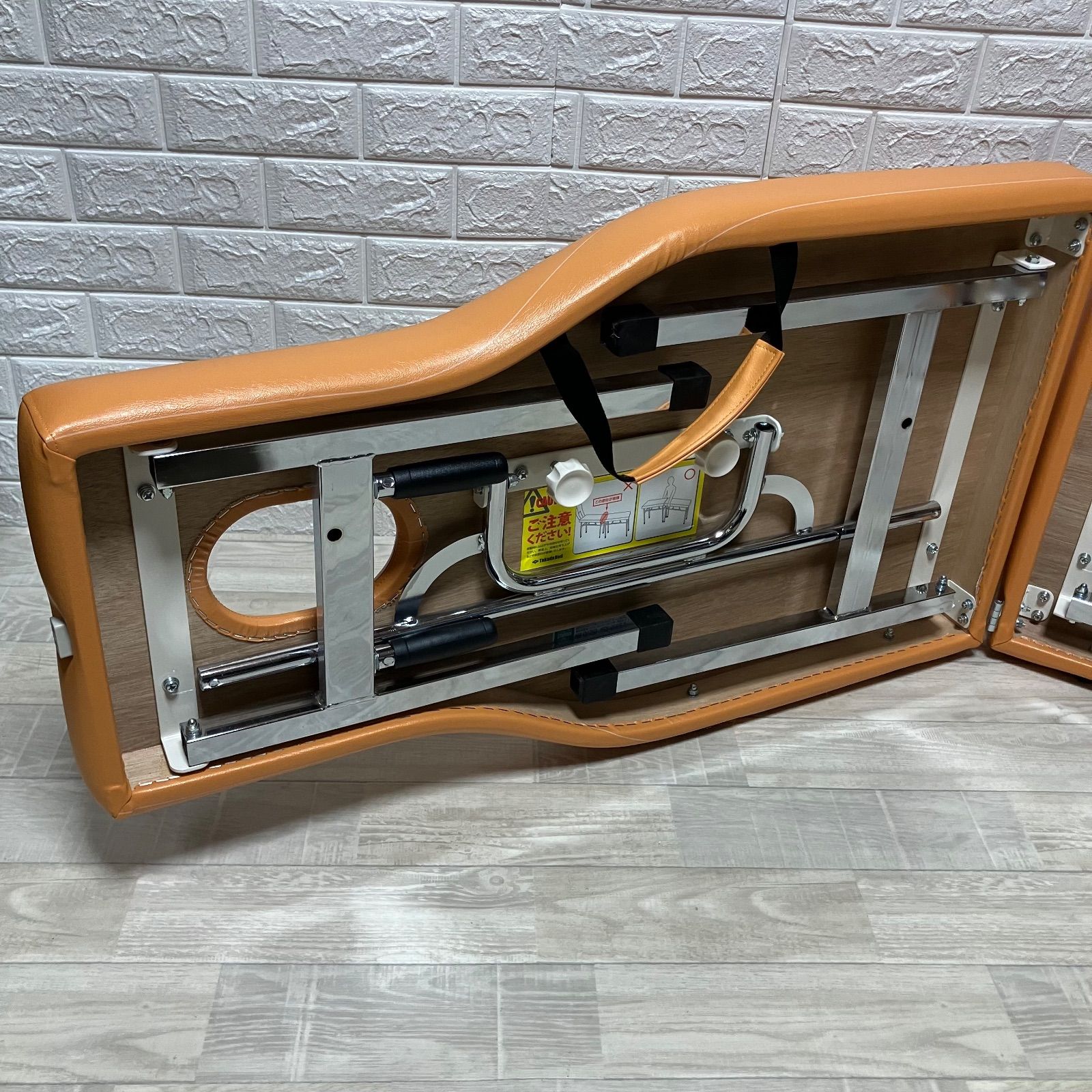 極美品 高田ベッド製作所 長寿整体 穴あき折りたたみ式ベッド