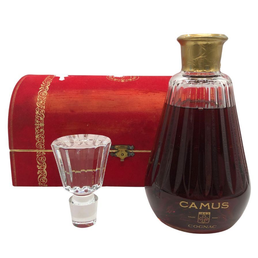 未開栓古酒 CAMUS カミュ バカラ 宝箱 700ml Alc.40% 未開栓古酒 CAMUS カミュ バカラ 宝箱 700ml Alc.40% 宝箱
