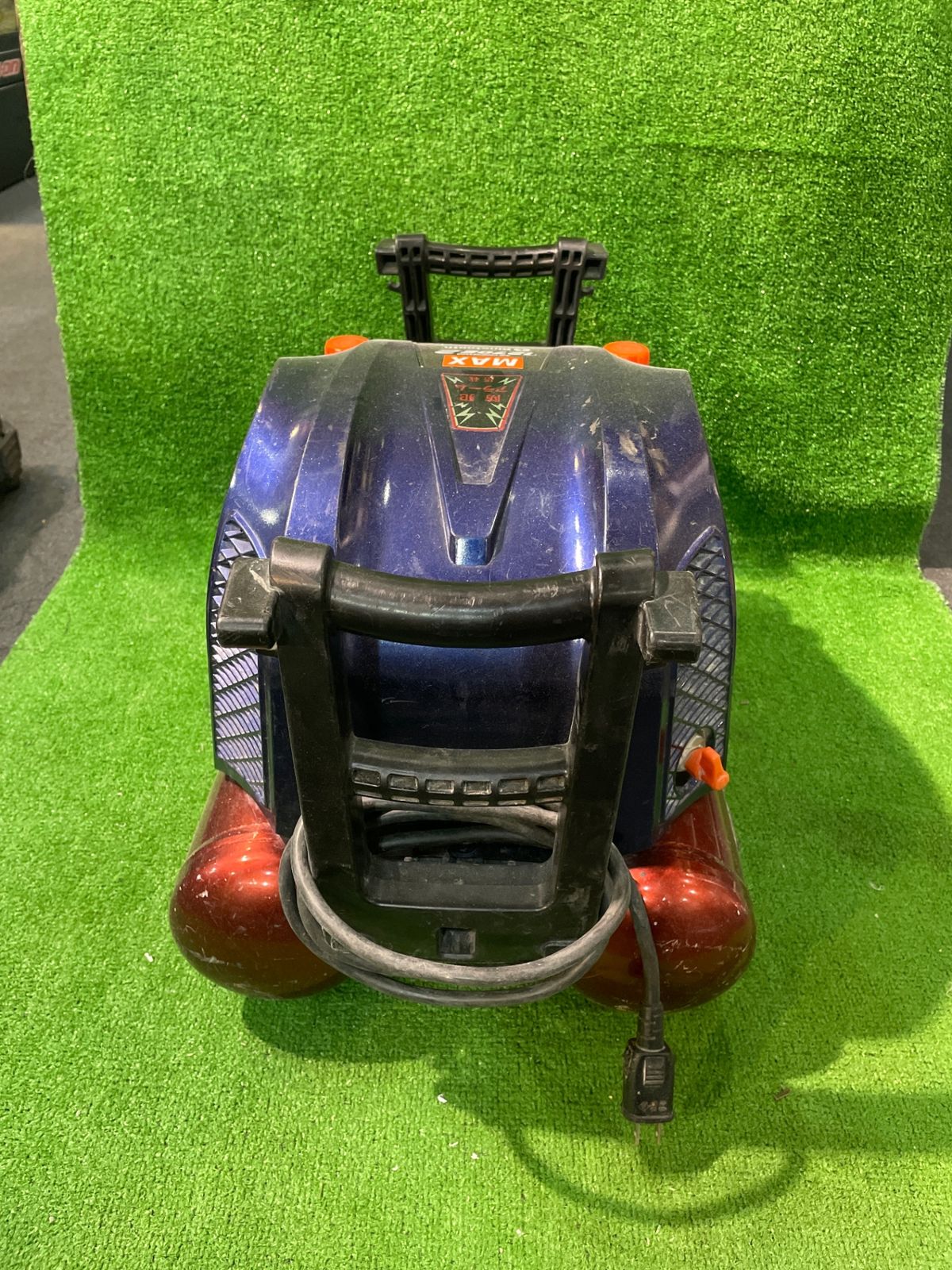 MAX AK-HH1270E2 コンプレッサーネイビー ※現状品 満タンまで約7分 