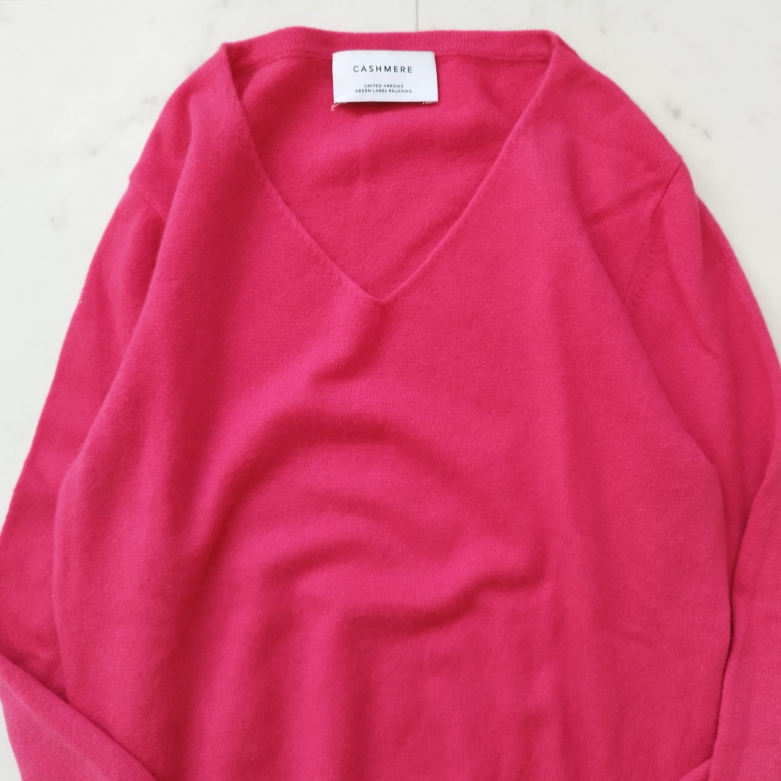 美品♪グリーンレーベルリラクシング カシミ100%ニット クルーネック ピンク 美品【グリーンレーベルリラクシング】Vネックニット ピンク カシミヤ