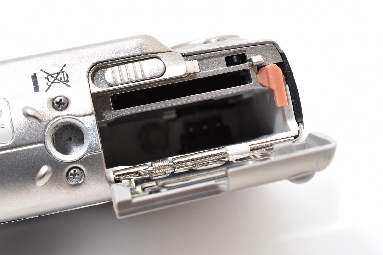 ☆実用品☆ Canon キャノン IXY DIGITAL 1000 PC1206 イクシーデジタル