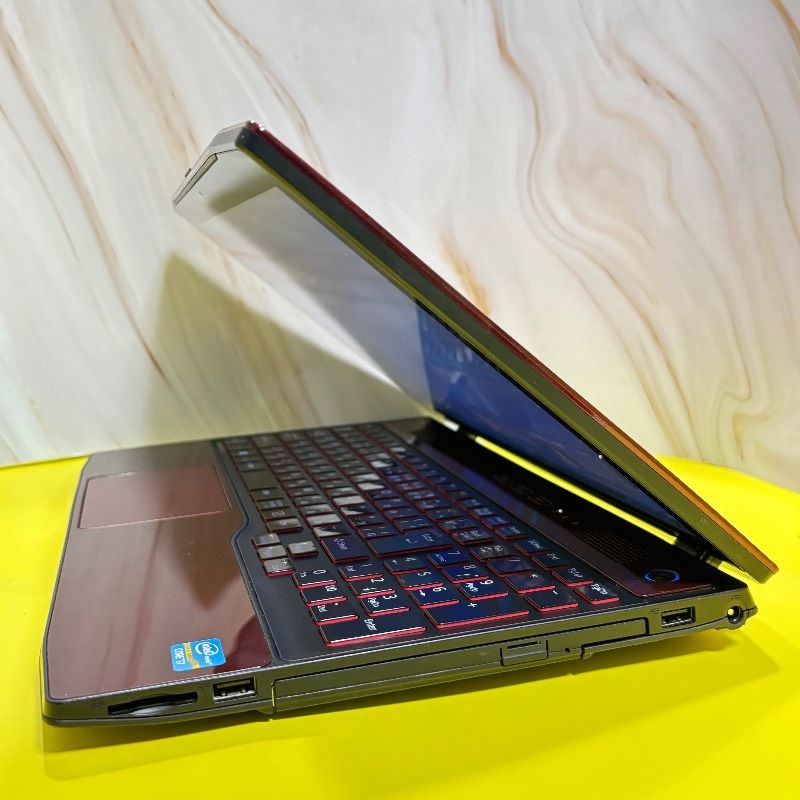 爆速Core i7✨美品✨バッテリー良好✨富士通ノートパソコン✨メモリ8GB