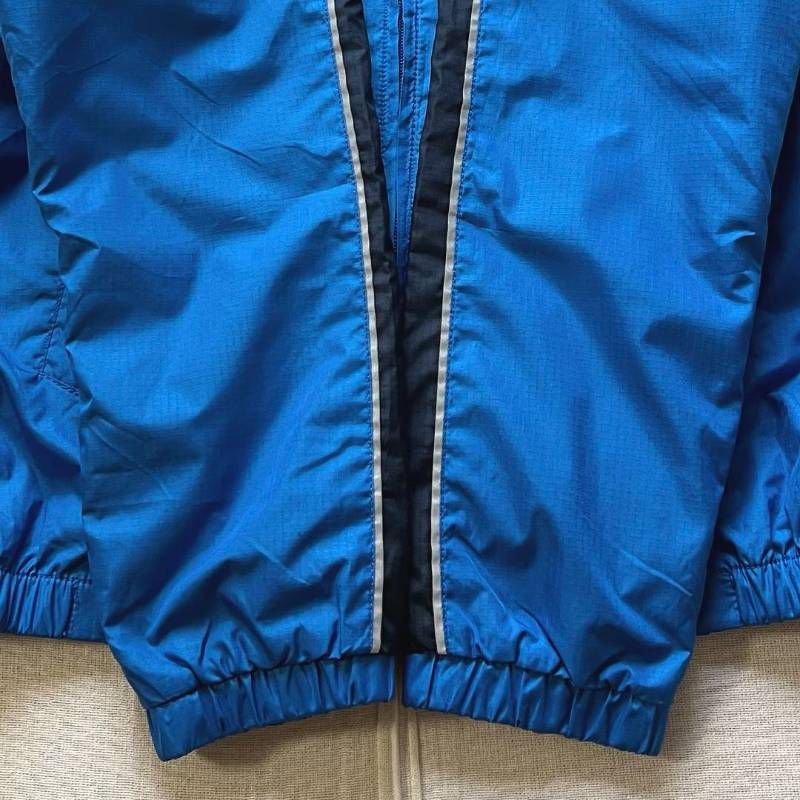希少　archive　アーカイブ　GAP　ギャップ　フルジップアップ　ナイロン　ウィンドブレーカー　パーカー　シェルジャケット　メタリックシルバーデカロゴワッペン　Y2K　平成レトロ　C-BOY　metallic silver logo windbreaker