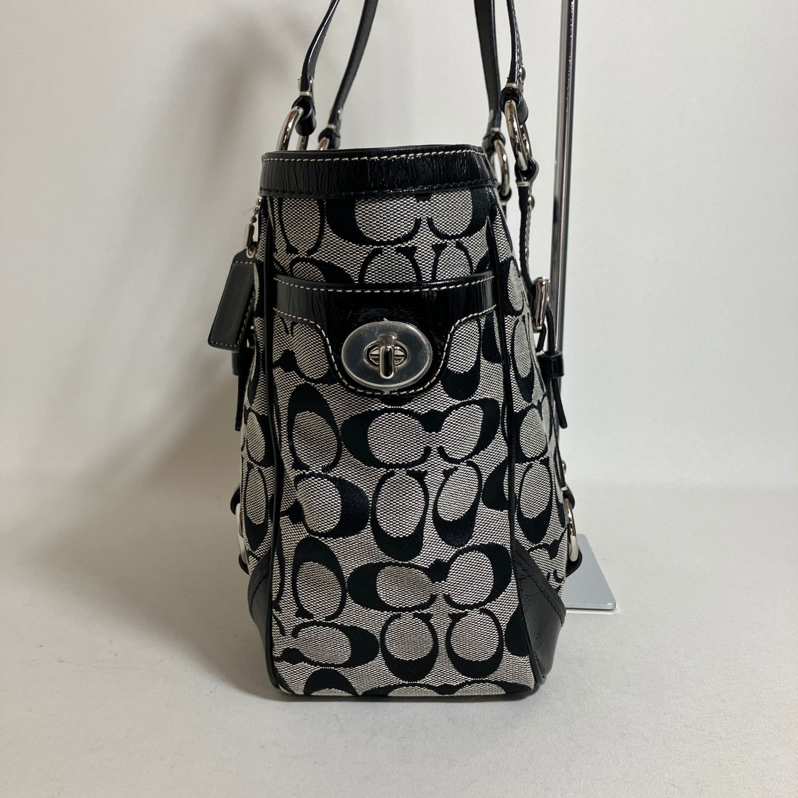 2512-281｜美品｜コーチ シグネチャー トートバッグ ブラック - メルカリ