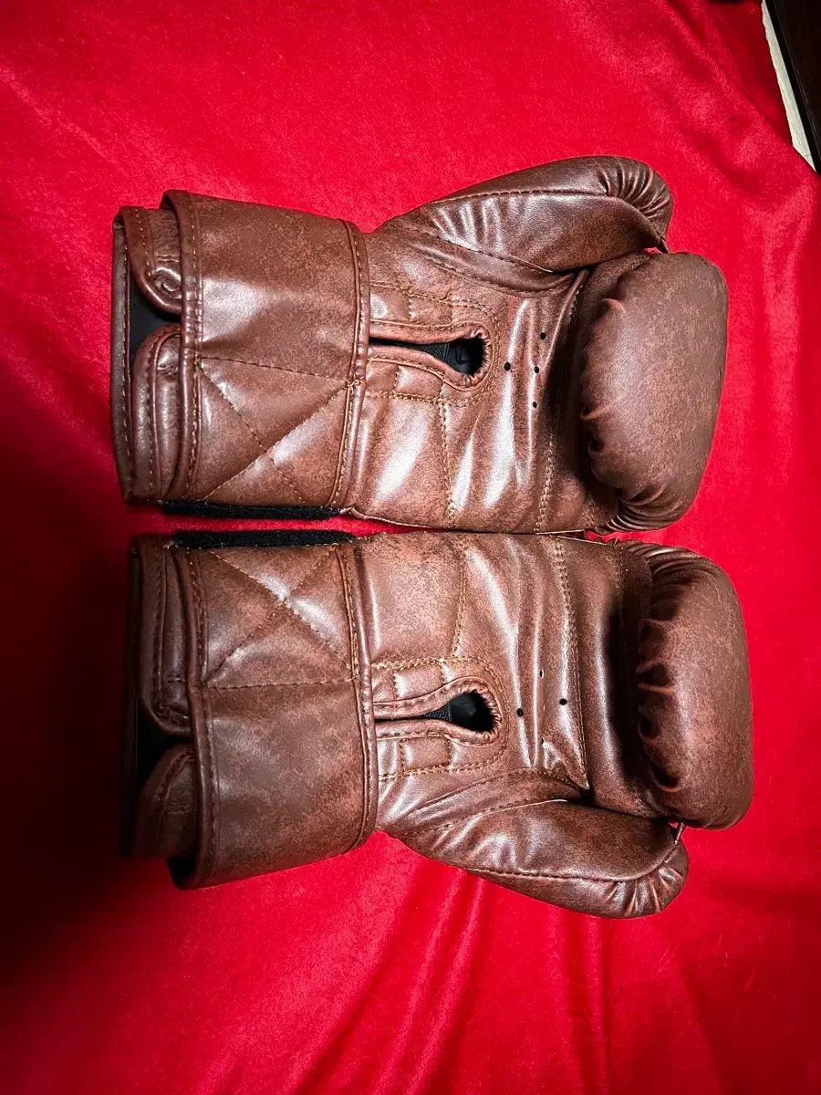 EVERLAST ボクシング グローブ ブラウン - メルカリ