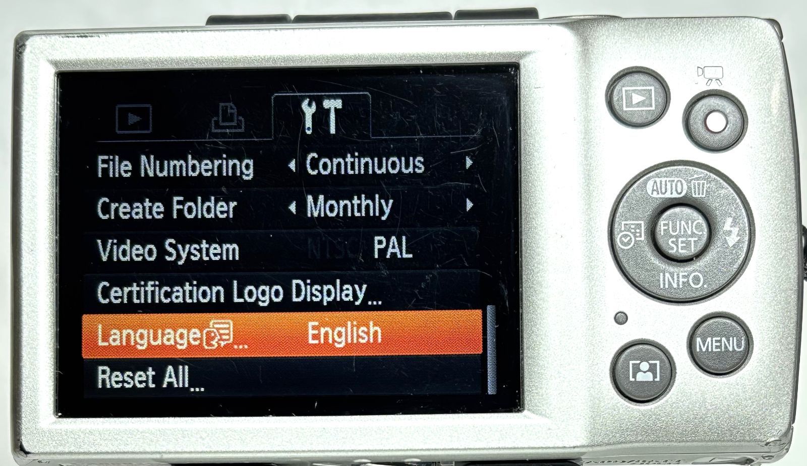 Canon IXY 200 PC2333 HD 20MP 8x デジタルカメラ silver 基本動作確認
