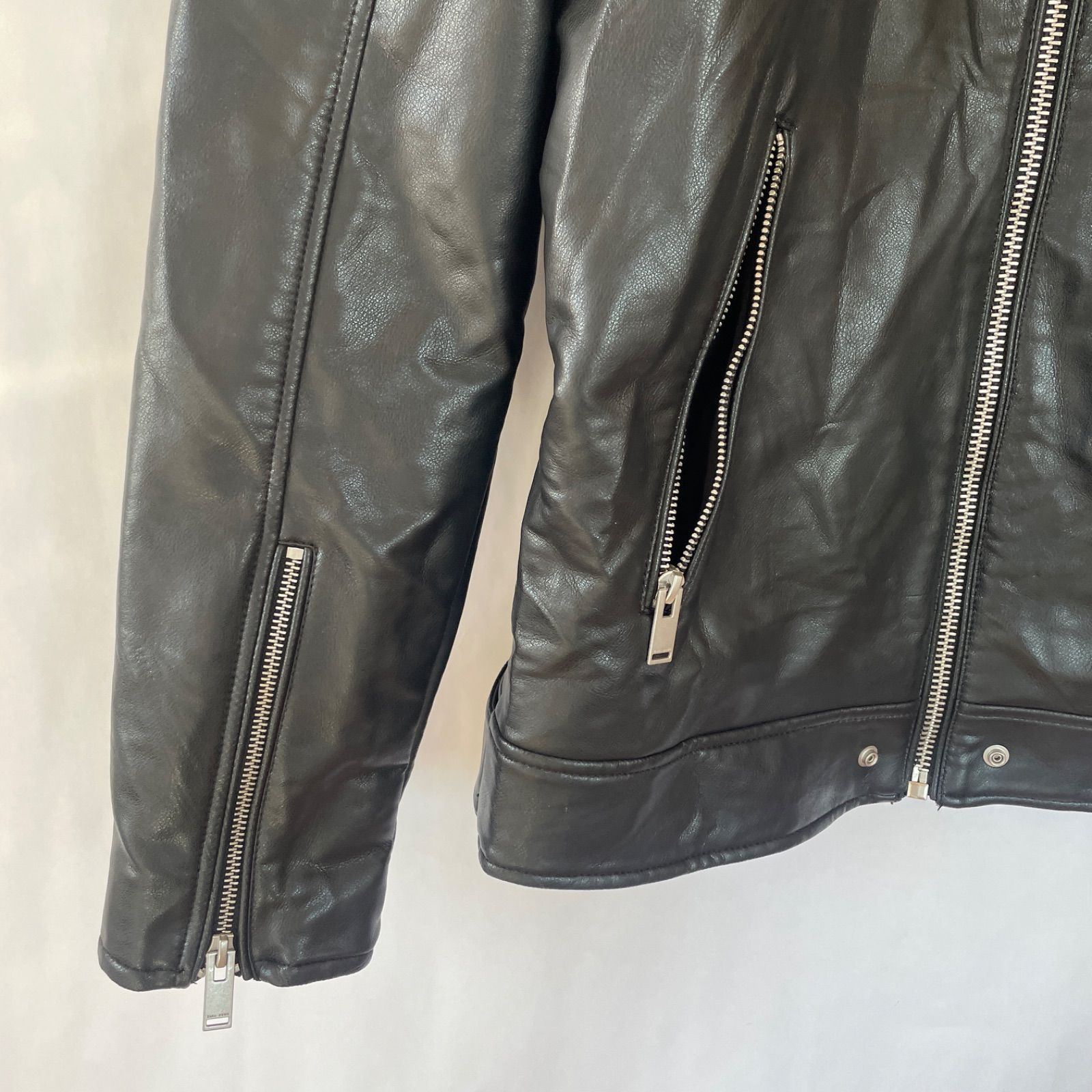 美品】ZARA メンズ シングル ライダース レザー フェイクレザー
