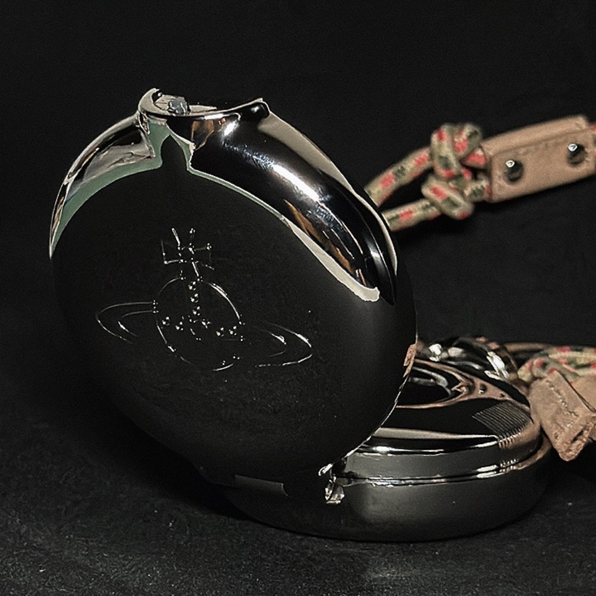 Vivienne Westwood 携帯灰皿 新品未使用品 - メルカリ