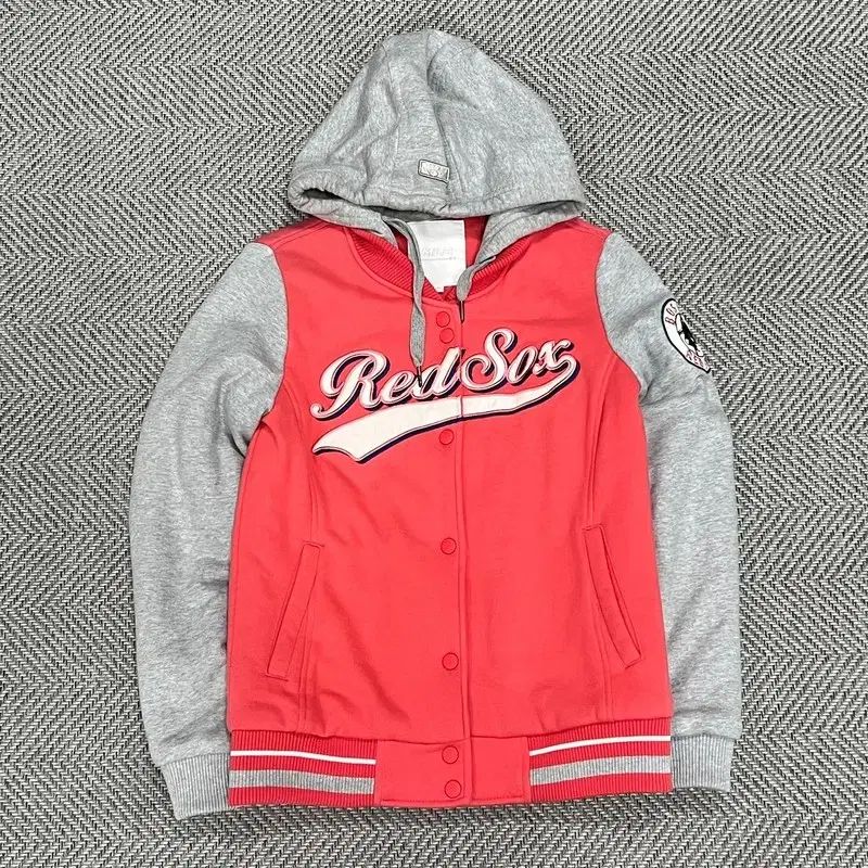 MLB ボストン レッドソックス スタジャン v0824 - メルカリ