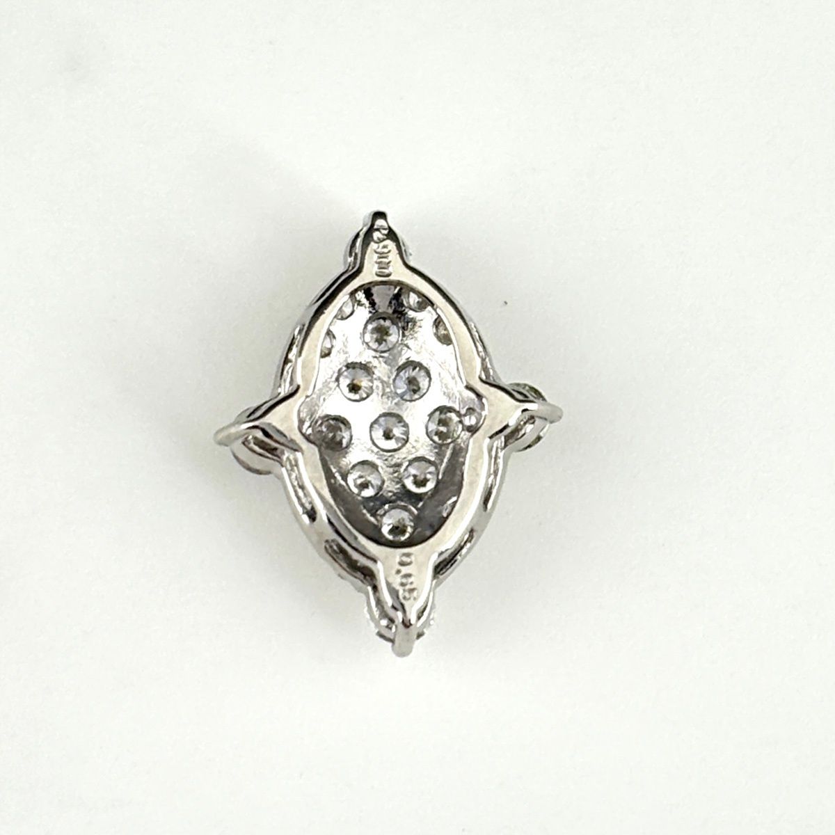 メレダイヤ デザインペンダントトップ プラチナ ペンダントトップ