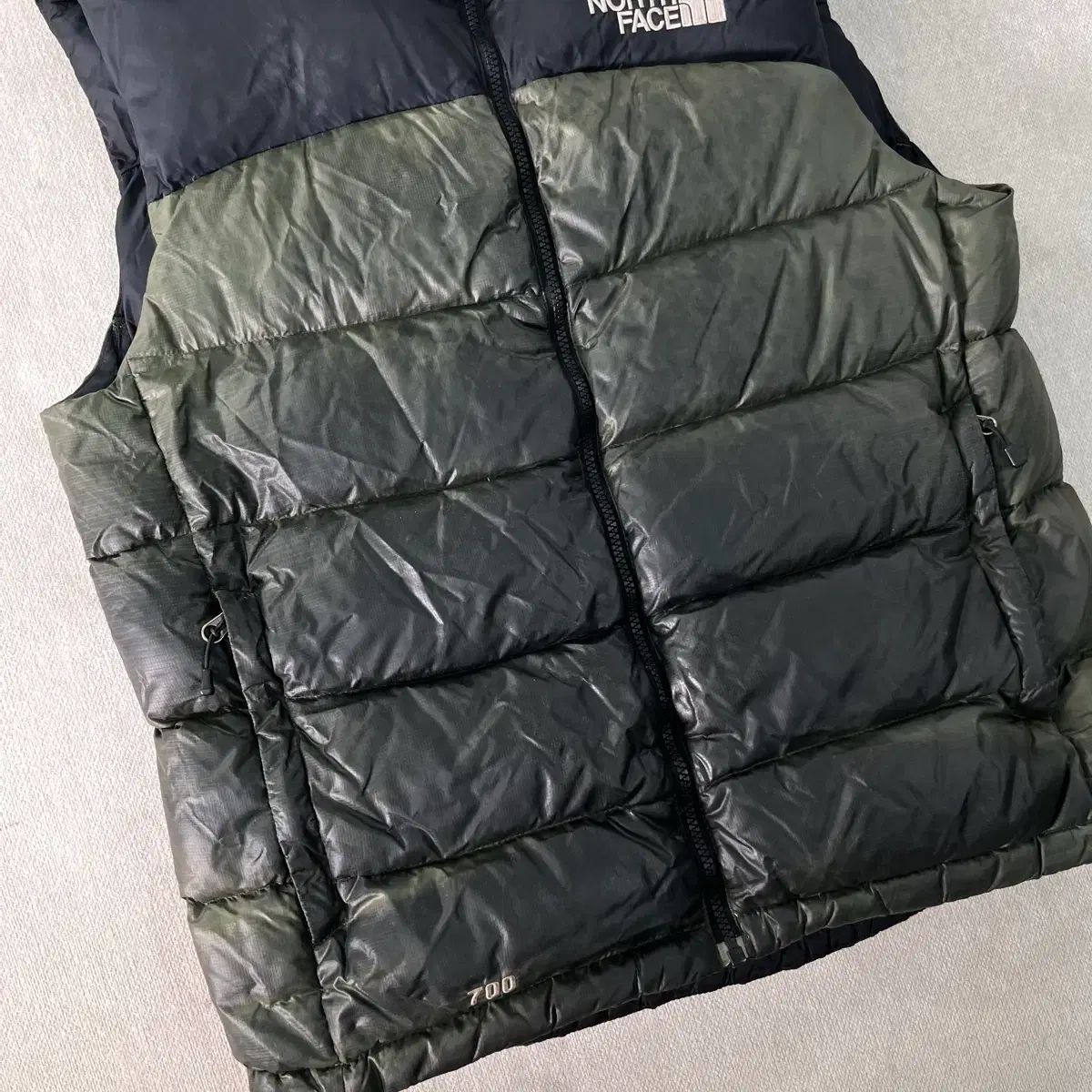 100 THE NORTH FACE 1996 Nuptse 700 カーキ ダウンベスト - メルカリ
