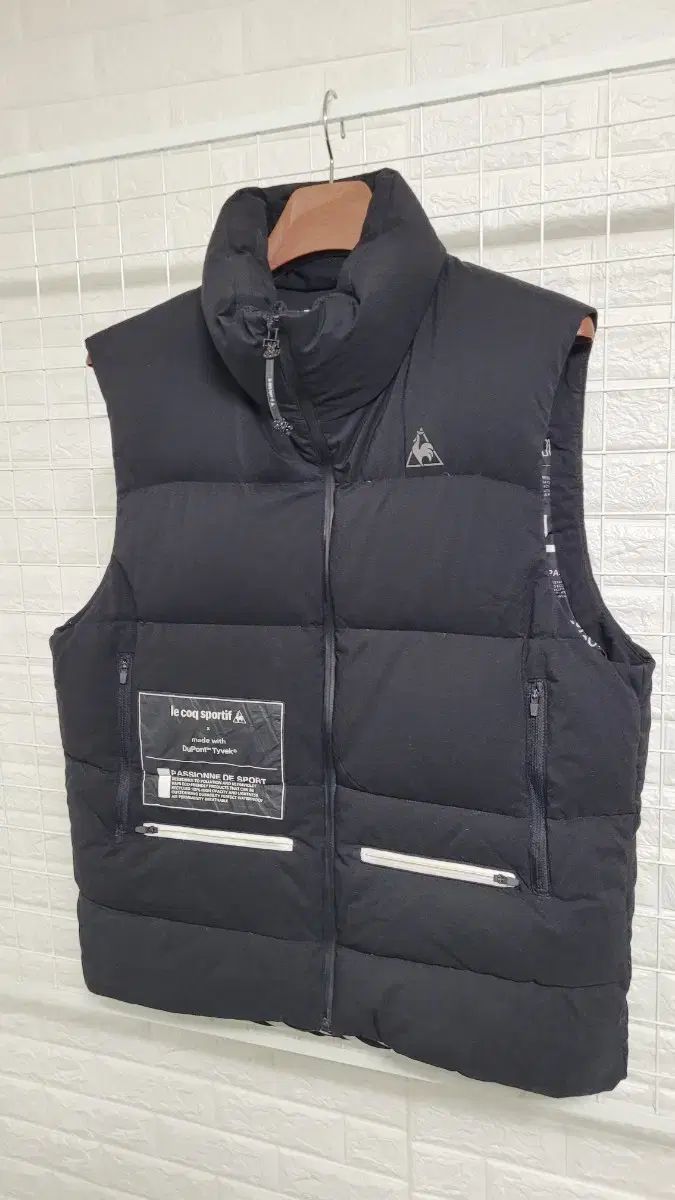 LE COQ SPORTIF ブラック ダウンベスト le coq sportif GOLF（ルコックスポルティフ ゴルフ） 【超美品