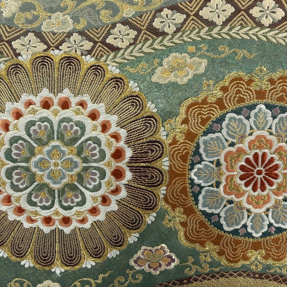 美品】 袋帯 秀品 華文 花唐草 金糸 箔 緑 六通 正絹 【中古】 - メルカリ