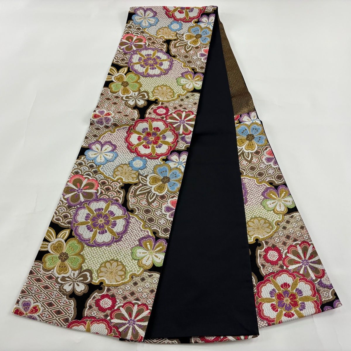 袋帯 秀品 雪輪 桜 唐織 金糸 黒 六通 正絹 【中古】 - メルカリ