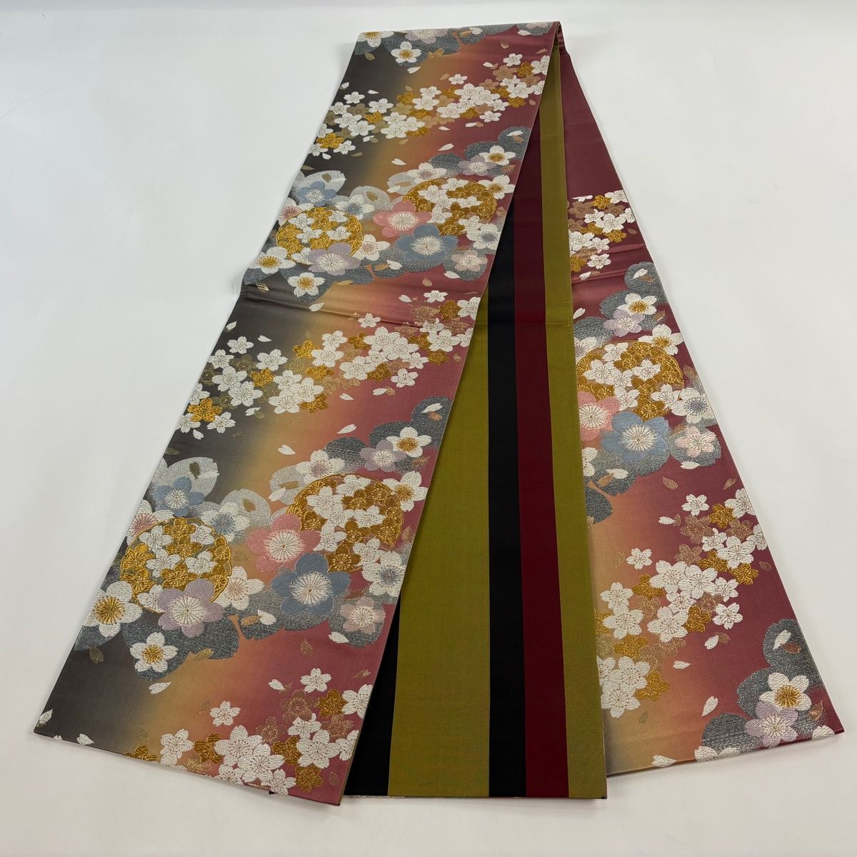 袋帯 秀品 桜 雪輪 刺繍 金糸 濃ピンク 六通 正絹 【中古】 - メルカリ