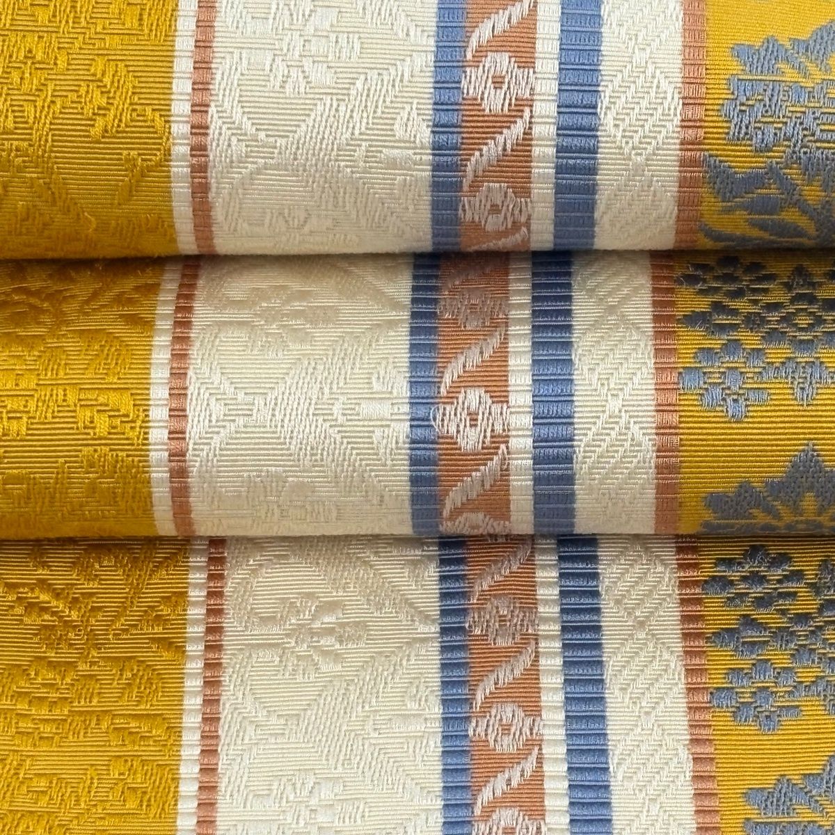 半幅帯 名品 博多織 証紙 草花 縞 山吹色 正絹 【中古】 - メルカリ