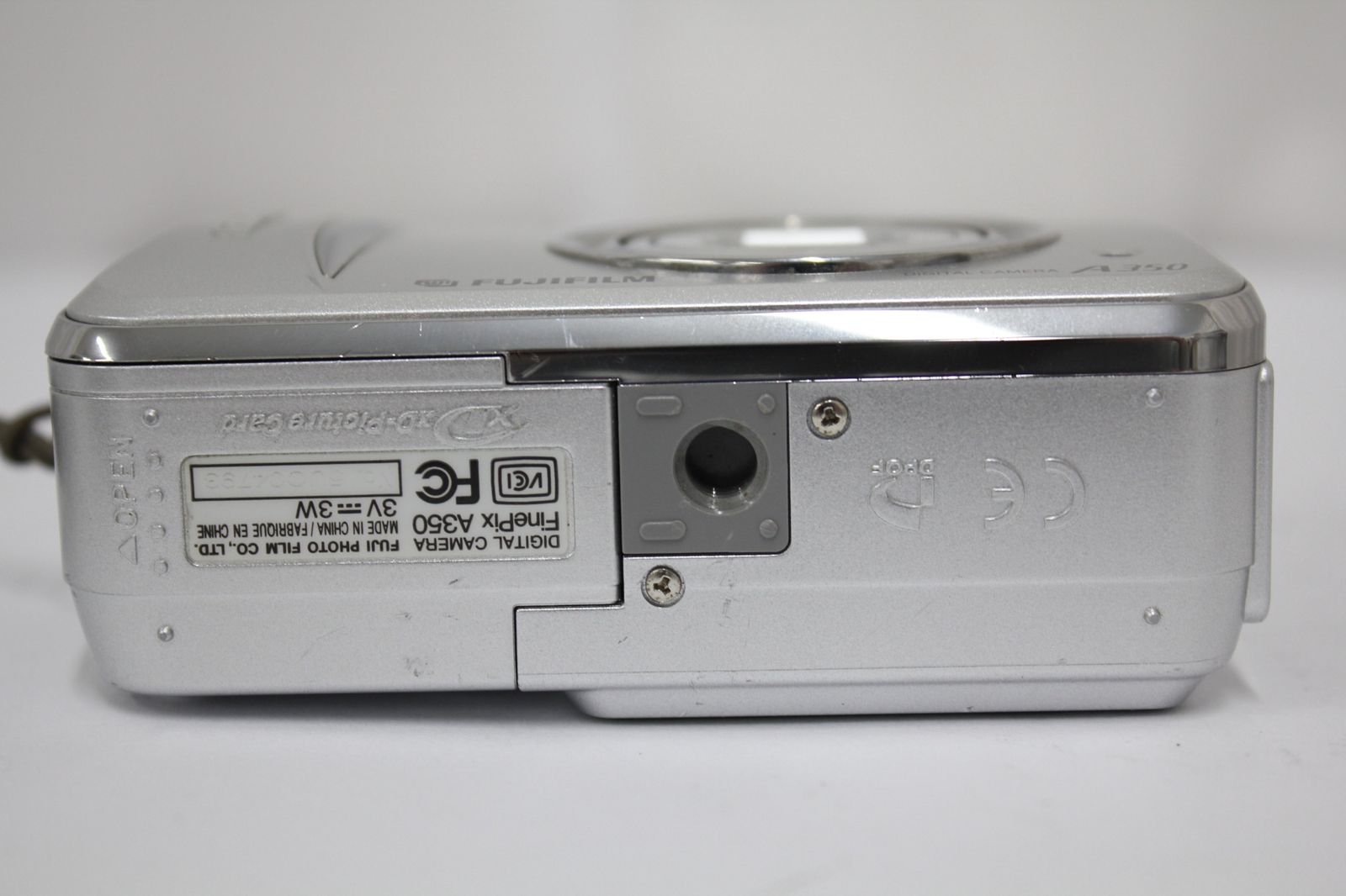 返品保証】 【便利な単三電池で使用可】フジフィルム Fujifilm Finepix