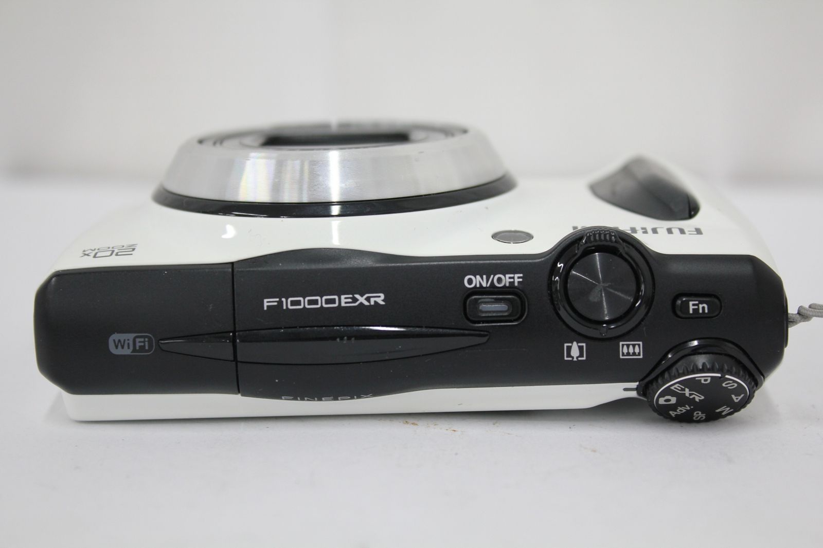 返品保証】 フジフィルム Fujifilm FinePix F1000EXR ホワイト 20x
