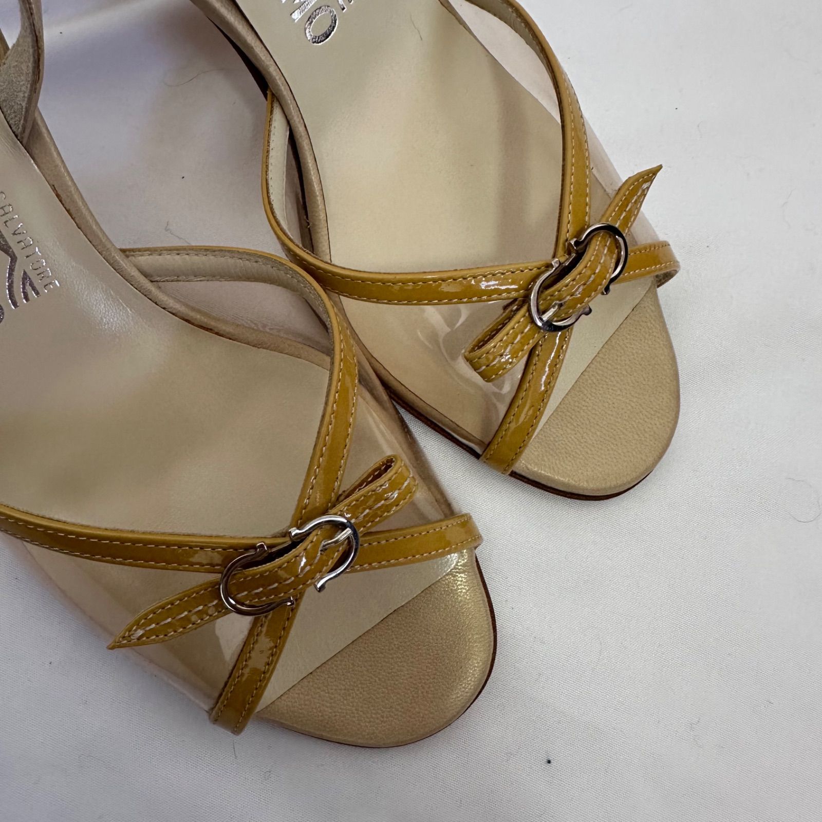 DD130 【美品】SALVATORE FERRAGAMOサルヴァトーレフェラガモ サンダル