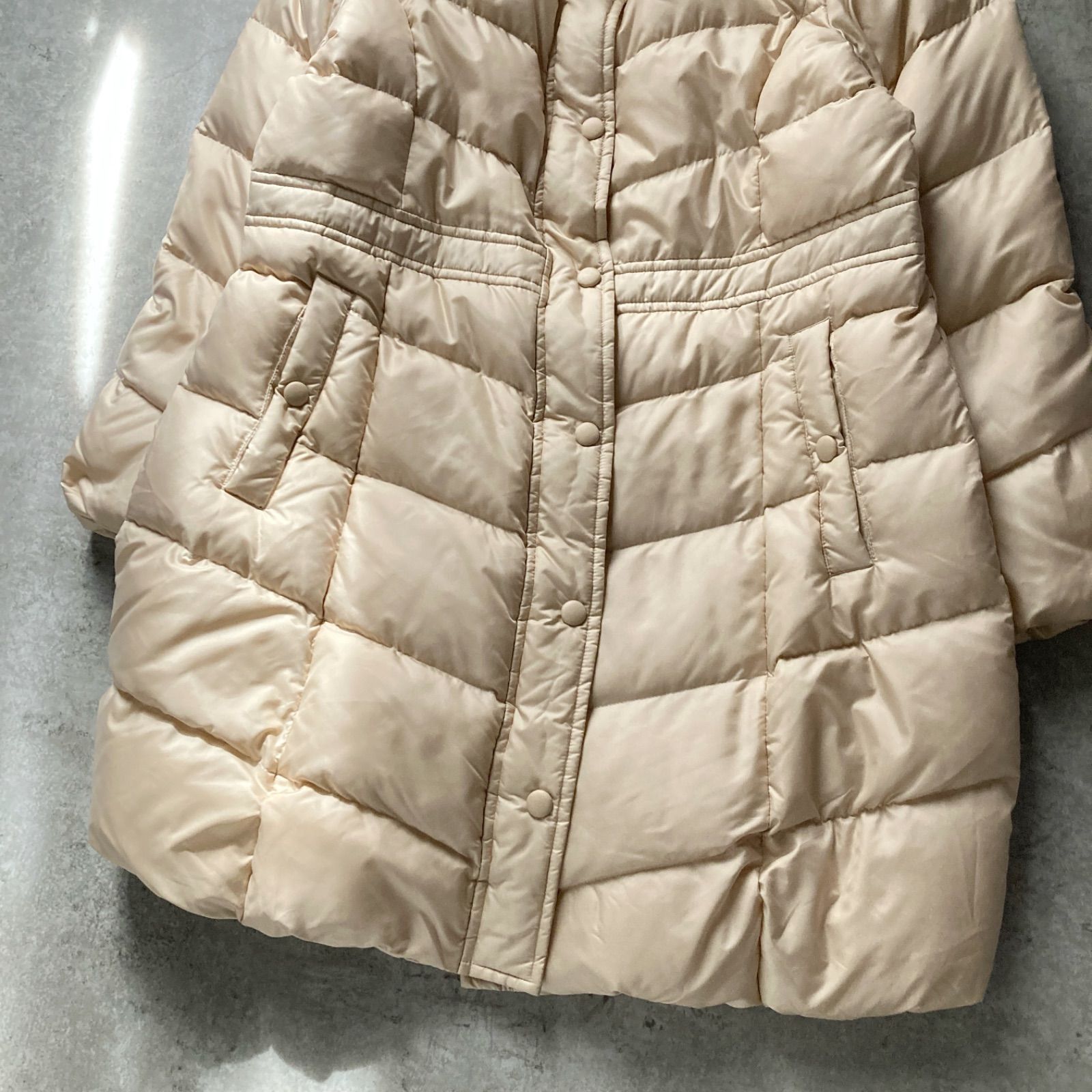 美品 組曲 KUMIKYOKU L オンワード樫山 ロングダウンコート ベージュ