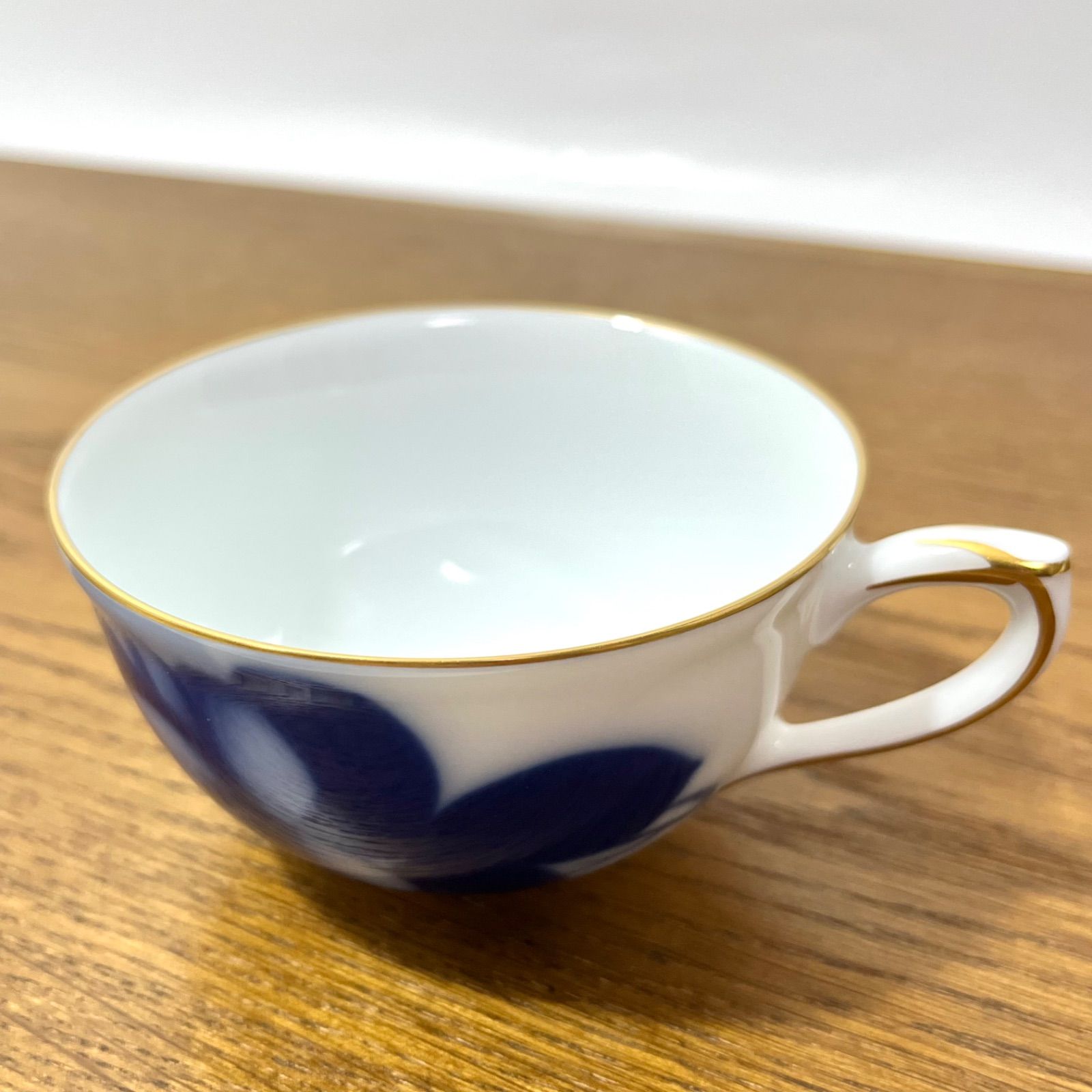 て27【美品】大倉陶園 ブルーローズ ティーカップ&ソーサー2客 - メルカリ