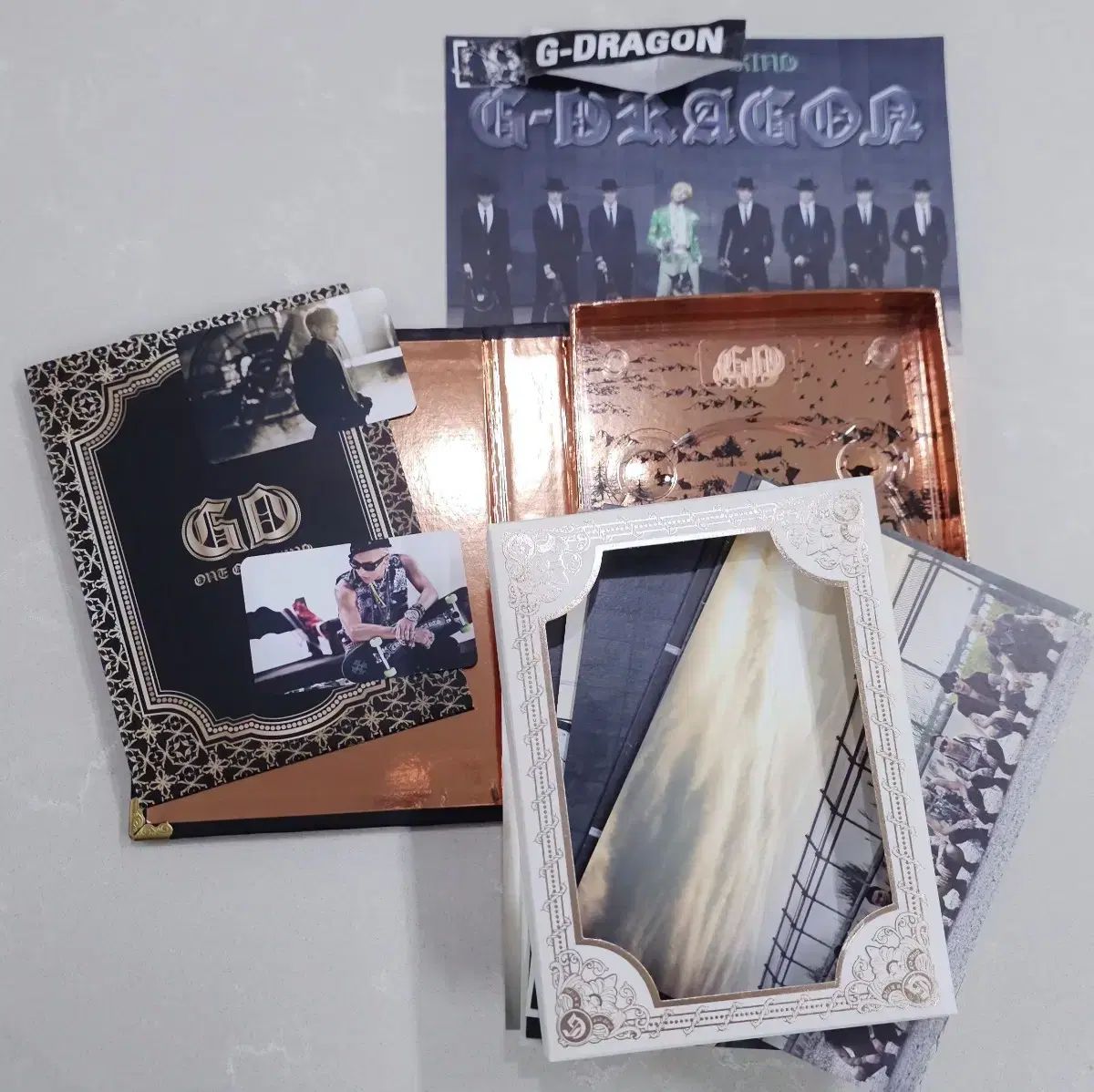 G-Dragon One of A Kind 2種セット　アルバム G-DRAGON ONE OF A KIND アルバム BIGBANG 2種類 G-DRAGON GD from